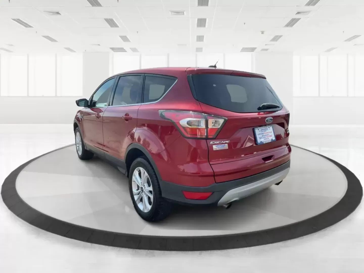 2017 Ford Escape SE (1FMCU0GD3HU) with an Other engine, located at 1184 Kauffman Ave, Fairborn, OH, 45324, (937) 908-9800, 39.807072, -84.030914 - 2017 Ford Escape SE - Photo#4