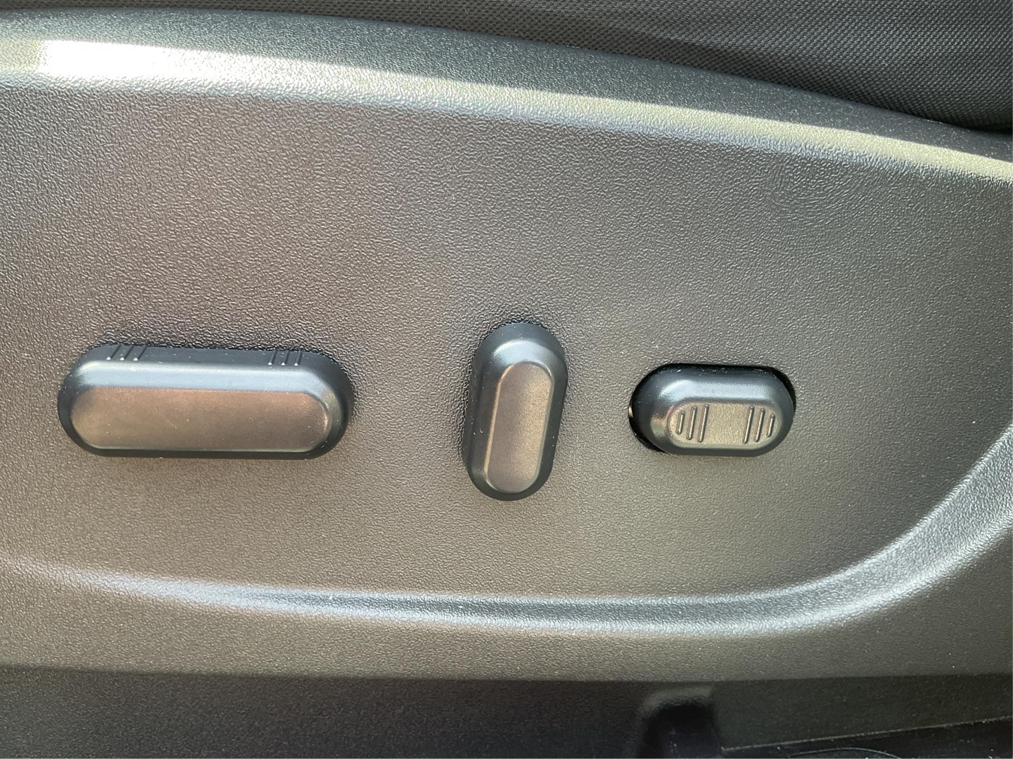 2017 Ford Escape SE (1FMCU0GD3HU) with an Other engine, located at 1184 Kauffman Ave, Fairborn, OH, 45324, (937) 908-9800, 39.807072, -84.030914 - Photo#17