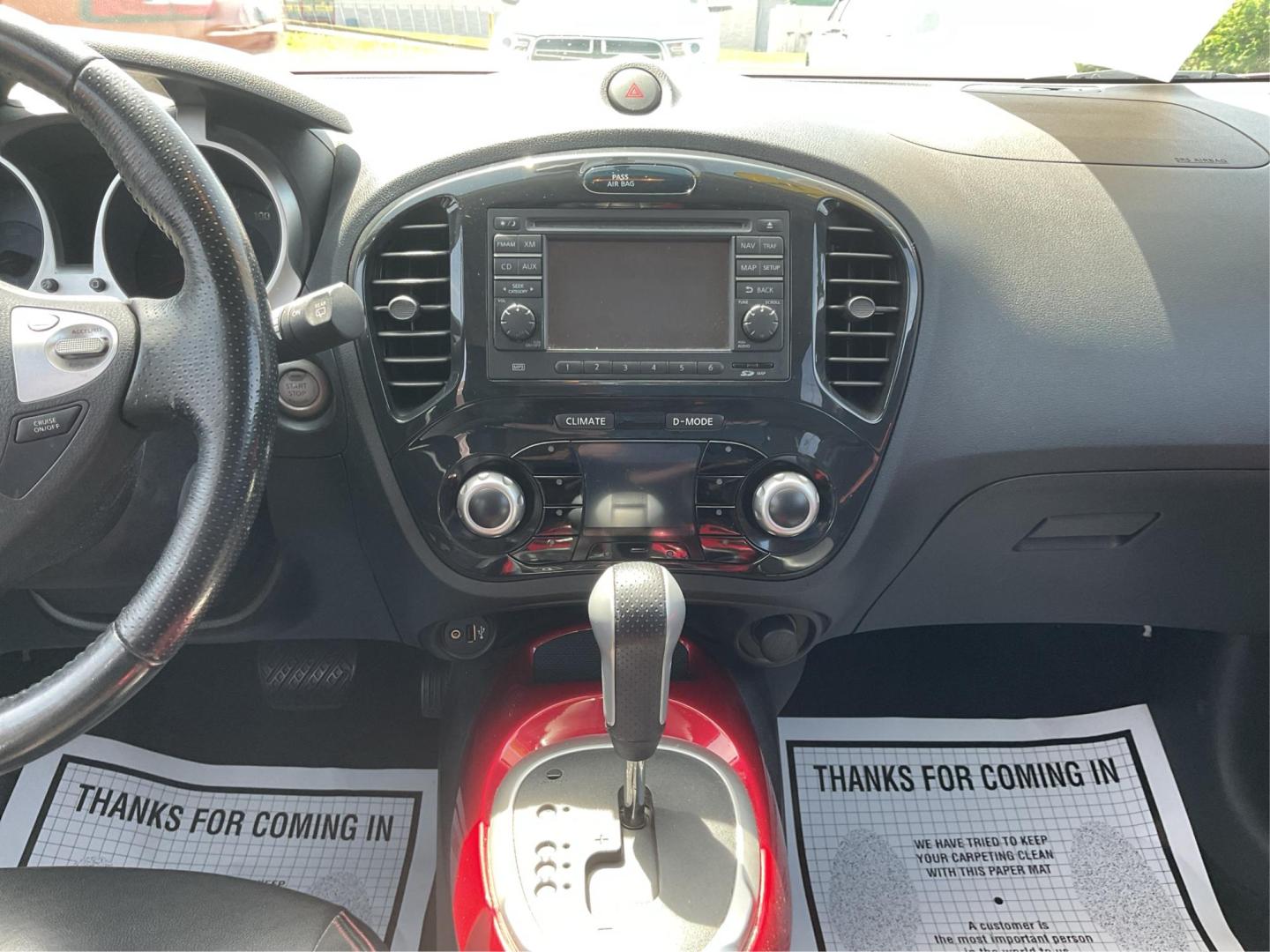 2014 Nissan Juke SL (JN8AF5MV3ET) with an 1.6L I-4 gasoline direct injection engine, located at 1184 Kauffman Ave, Fairborn, OH, 45324, (937) 908-9800, 39.807072, -84.030914 - 2014 Nissan Juke SL - Photo#12