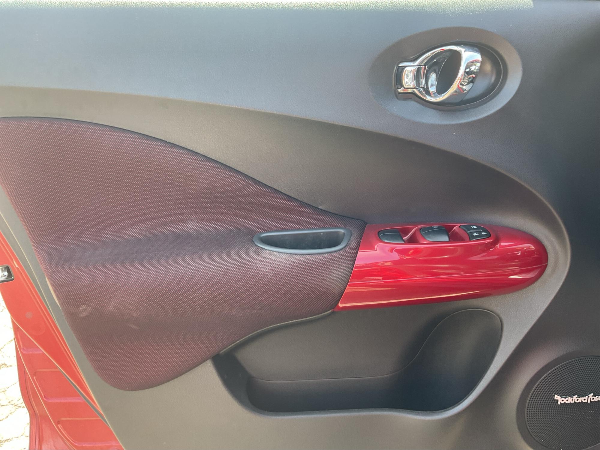 2014 Nissan Juke SL (JN8AF5MV3ET) with an 1.6L I-4 gasoline direct injection engine, located at 1184 Kauffman Ave, Fairborn, OH, 45324, (937) 908-9800, 39.807072, -84.030914 - 2014 Nissan Juke SL - Photo#15