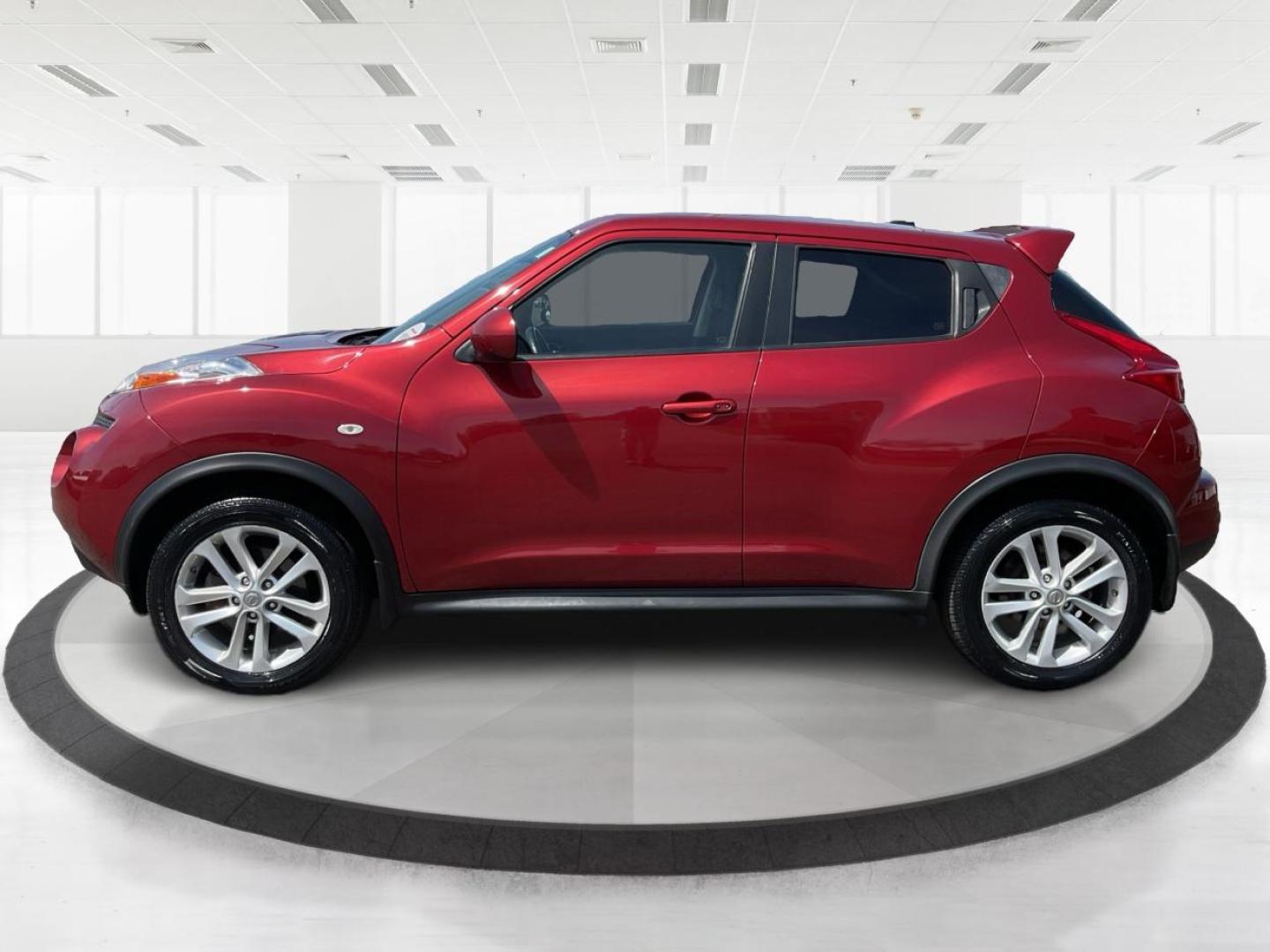 2014 Nissan Juke SL (JN8AF5MV3ET) with an 1.6L I-4 gasoline direct injection engine, located at 1184 Kauffman Ave, Fairborn, OH, 45324, (937) 908-9800, 39.807072, -84.030914 - 2014 Nissan Juke SL - Photo#5