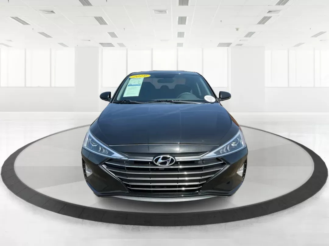 2019 Hyundai Elantra SE (5NPD74LF7KH) with an Nu 2L I-4 DOHC engine, located at 401 Woodman Dr, Riverside, OH, 45431, (937) 908-9800, 39.760899, -84.123421 - 2019 Hyundai Elantra SE - Photo#6