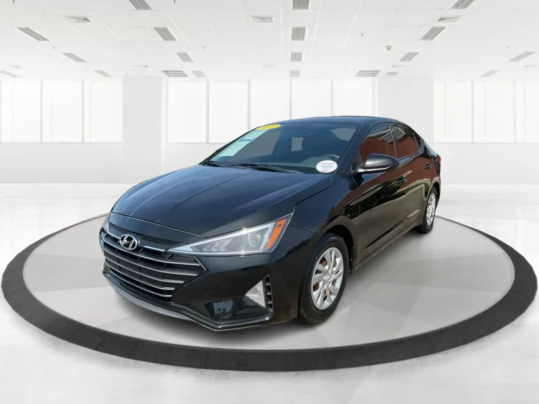 2019 Hyundai Elantra SE (5NPD74LF7KH) with an Nu 2L I-4 DOHC engine, located at 401 Woodman Dr, Riverside, OH, 45431, (937) 908-9800, 39.760899, -84.123421 - 2019 Hyundai Elantra SE - Photo#7