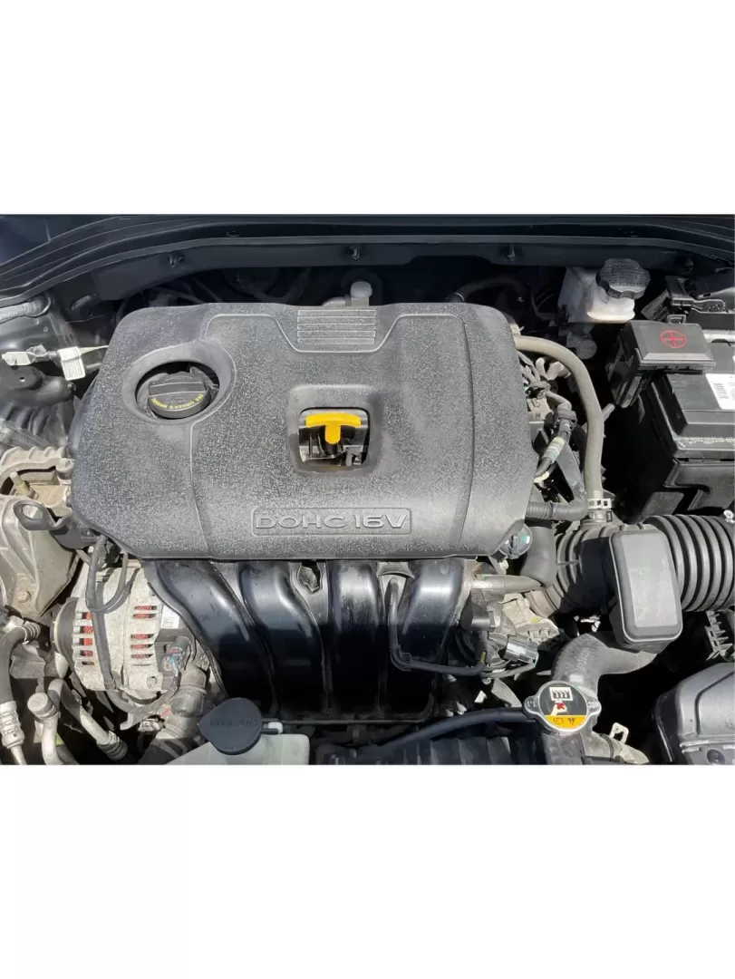 2019 Hyundai Elantra SE (5NPD74LF7KH) with an Nu 2L I-4 DOHC engine, located at 401 Woodman Dr, Riverside, OH, 45431, (937) 908-9800, 39.760899, -84.123421 - Photo#10