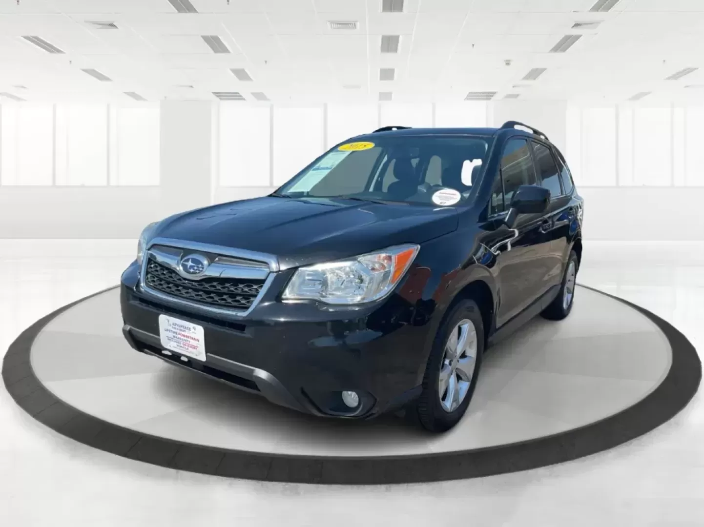 2015 Subaru Forester 2.5i Limited (JF2SJAHC5FH) with an 2.5L H-4 DOHC engine, located at 1184 Kauffman Ave, Fairborn, OH, 45324, (937) 908-9800, 39.807072, -84.030914 - Photo#8