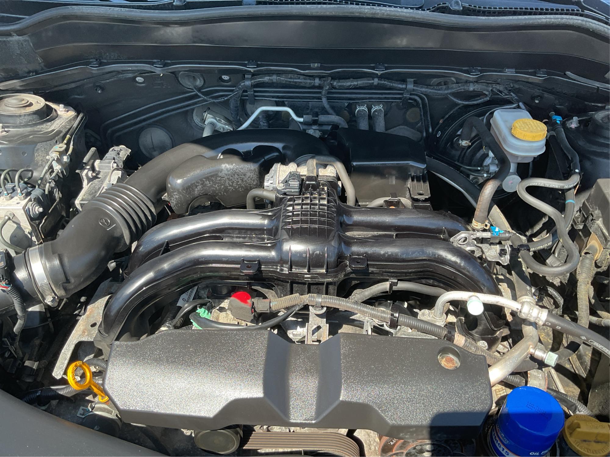 2015 Subaru Forester 2.5i Limited (JF2SJAHC5FH) with an 2.5L H-4 DOHC engine, located at 1184 Kauffman Ave, Fairborn, OH, 45324, (937) 908-9800, 39.807072, -84.030914 - Photo#10
