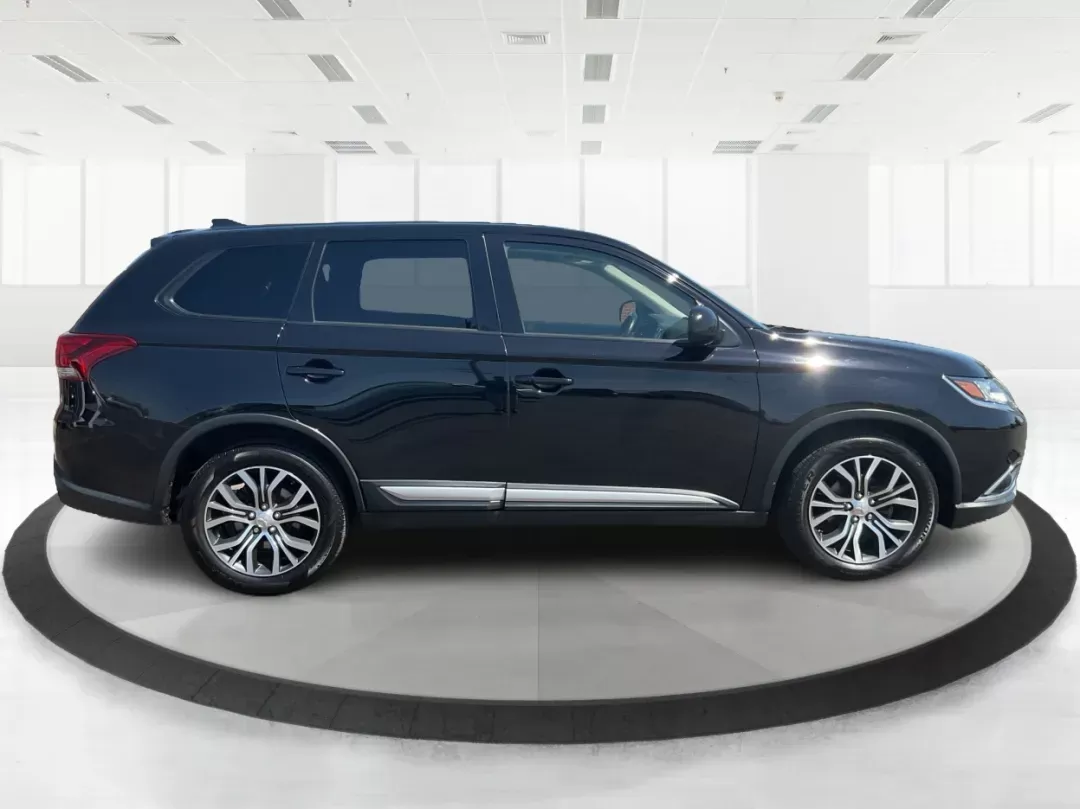 2017 Mitsubishi Outlander ES (JA4AD2A34HZ) with an 2.4L I-4 variable valve control engine, located at 1951 S Dayton Lakeview Rd., New Carlisle, OH, 45344, (937) 908-9800, 39.890999, -84.050255 - 2017 Mitsubishi Outlander ES - Photo#1