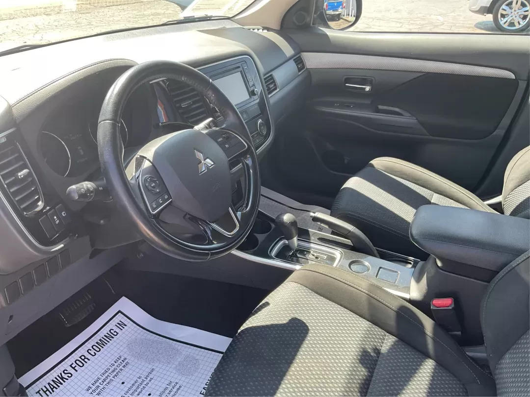 2017 Mitsubishi Outlander ES (JA4AD2A34HZ) with an 2.4L I-4 variable valve control engine, located at 1951 S Dayton Lakeview Rd., New Carlisle, OH, 45344, (937) 908-9800, 39.890999, -84.050255 - 2017 Mitsubishi Outlander ES - Photo#8