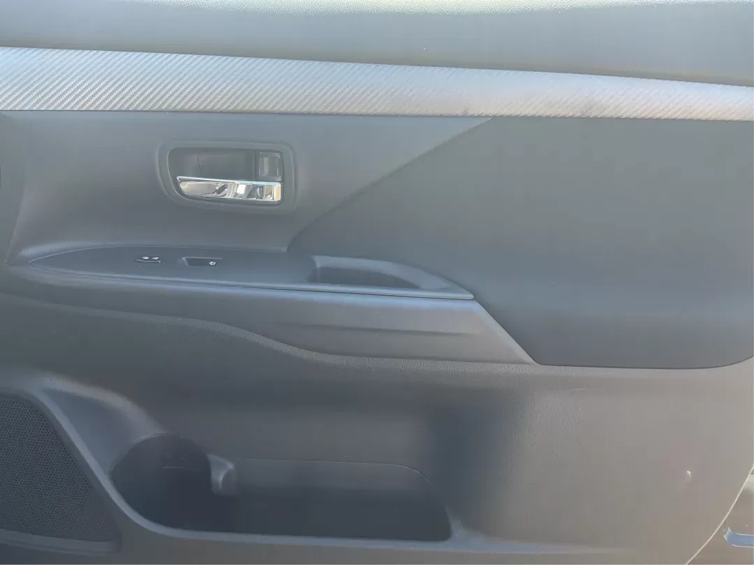 2017 Mitsubishi Outlander ES (JA4AD2A34HZ) with an 2.4L I-4 variable valve control engine, located at 1951 S Dayton Lakeview Rd., New Carlisle, OH, 45344, (937) 908-9800, 39.890999, -84.050255 - 2017 Mitsubishi Outlander ES - Photo#17
