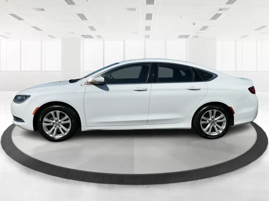 2015 Chrysler 200 Limited (1C3CCCAB5FN) with an 2.4L L4 DOHC 16V engine, 9-Speed Automatic transmission, located at 8750 N County Rd 25A, Piqua, OH, 45356, (937) 908-9800, 40.164391, -84.232513 - 2015 Chrysler 200 Limited - Photo#4