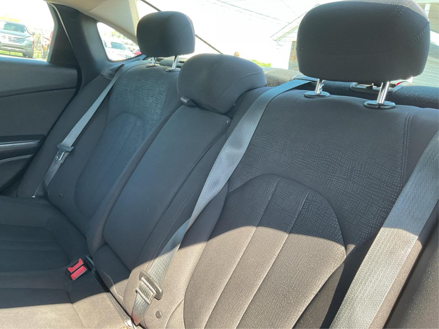 2015 Chrysler 200 Limited (1C3CCCAB5FN) with an 2.4L L4 DOHC 16V engine, 9-Speed Automatic transmission, located at 8750 N County Rd 25A, Piqua, OH, 45356, (937) 908-9800, 40.164391, -84.232513 - Photo#9