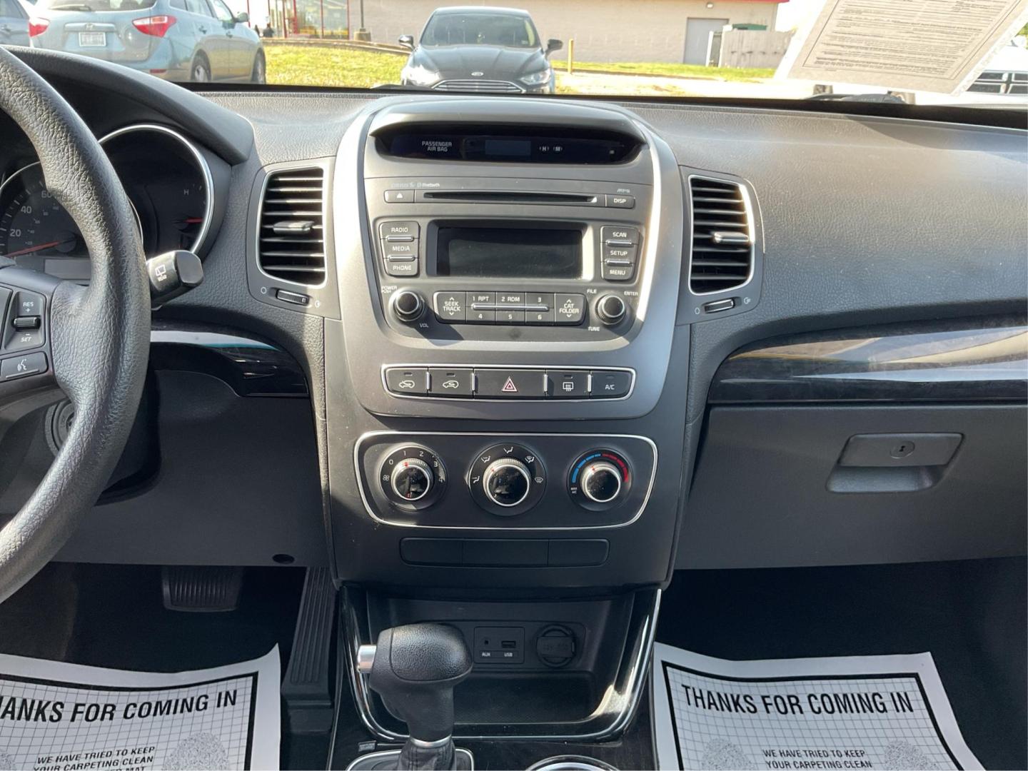 2014 Kia Sorento LX (5XYKT3A69EG) with an 2.4L I-4 gasoline direct injection engine, located at 1951 S Dayton Lakeview Rd., New Carlisle, OH, 45344, (937) 908-9800, 39.890999, -84.050255 - Photo#12