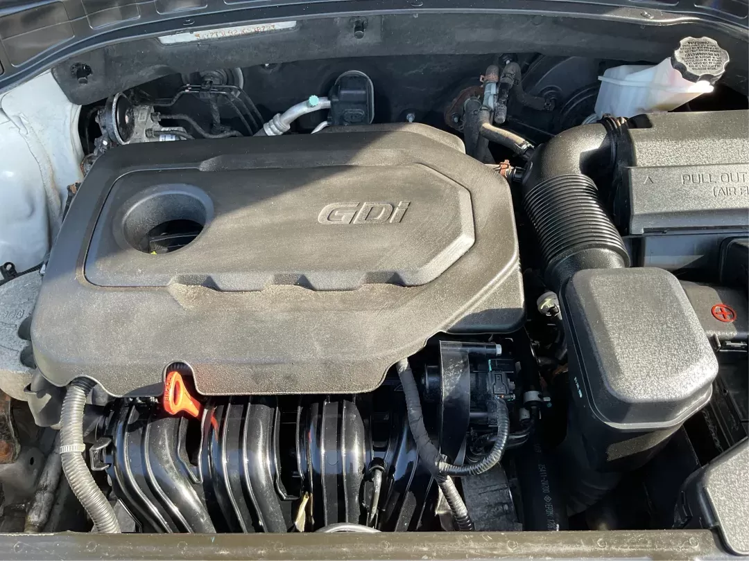 2018 Hyundai Santa Fe Sport 2.4L (5XYZT3LB2JG) with an Theta II 2.4L I-4 gasoline direct injection engine, located at 8750 N County Rd 25A, Piqua, OH, 45356, (937) 908-9800, 40.164391, -84.232513 - 2018 Hyundai Santa Fe Sport 2.4L - Photo#10