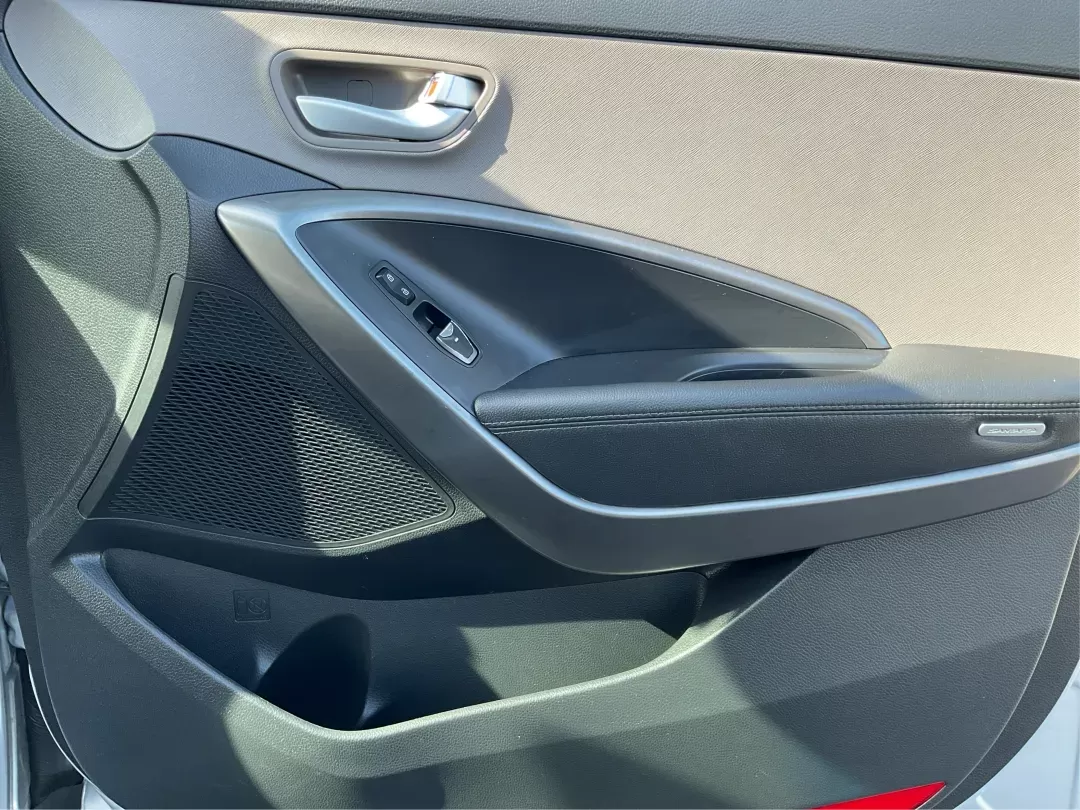 2018 Hyundai Santa Fe Sport 2.4L (5XYZT3LB2JG) with an Theta II 2.4L I-4 gasoline direct injection engine, located at 8750 N County Rd 25A, Piqua, OH, 45356, (937) 908-9800, 40.164391, -84.232513 - 2018 Hyundai Santa Fe Sport 2.4L - Photo#17