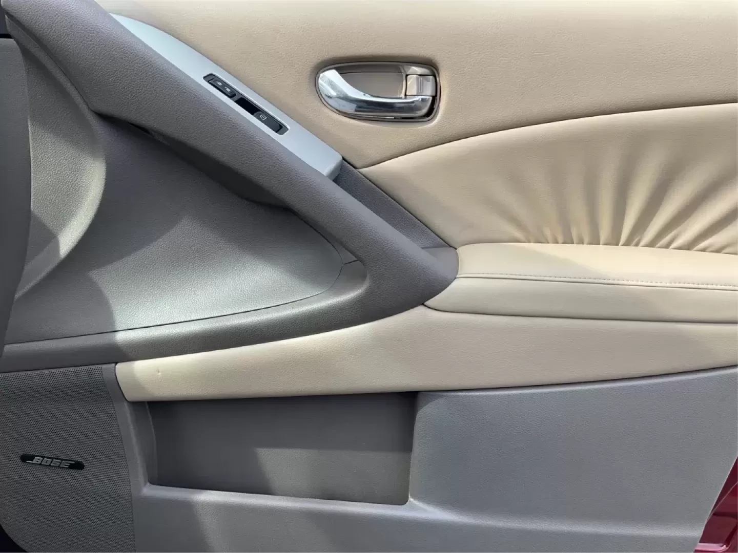 2010 Nissan Murano SL (JN8AZ1MW4AW) with an 3.5L V-6 DOHC engine, located at 1099 N County Rd 25A, Troy, OH, 45373, (937) 908-9800, 40.057079, -84.212883 - One Owner - Photo#18