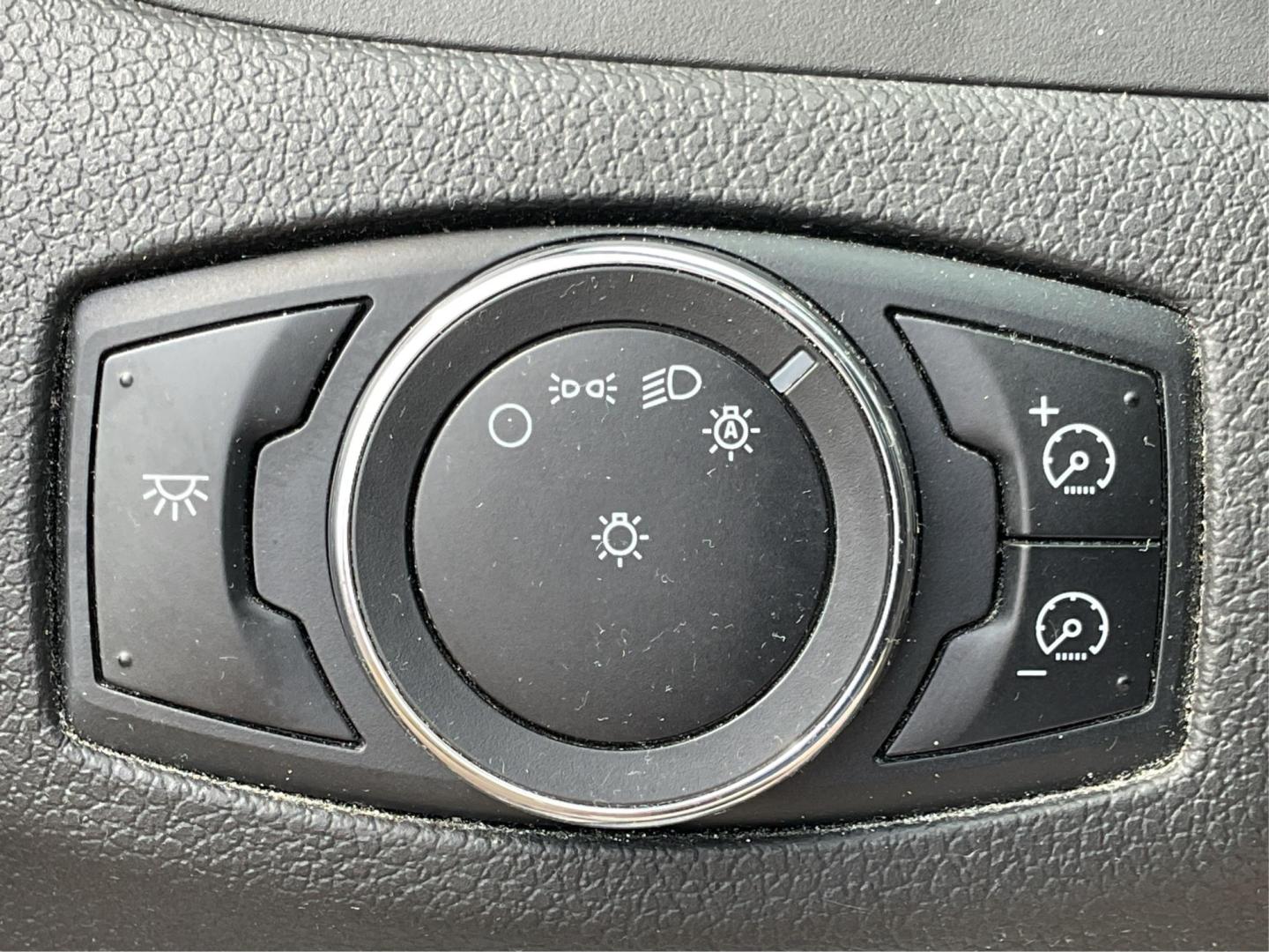 2013 Ford Edge Limited (2FMDK4KC2DB) with an 3.5L V-6 DOHC engine, located at 8750 N County Rd 25A, Piqua, OH, 45356, (937) 908-9800, 40.164391, -84.232513 - Photo#16
