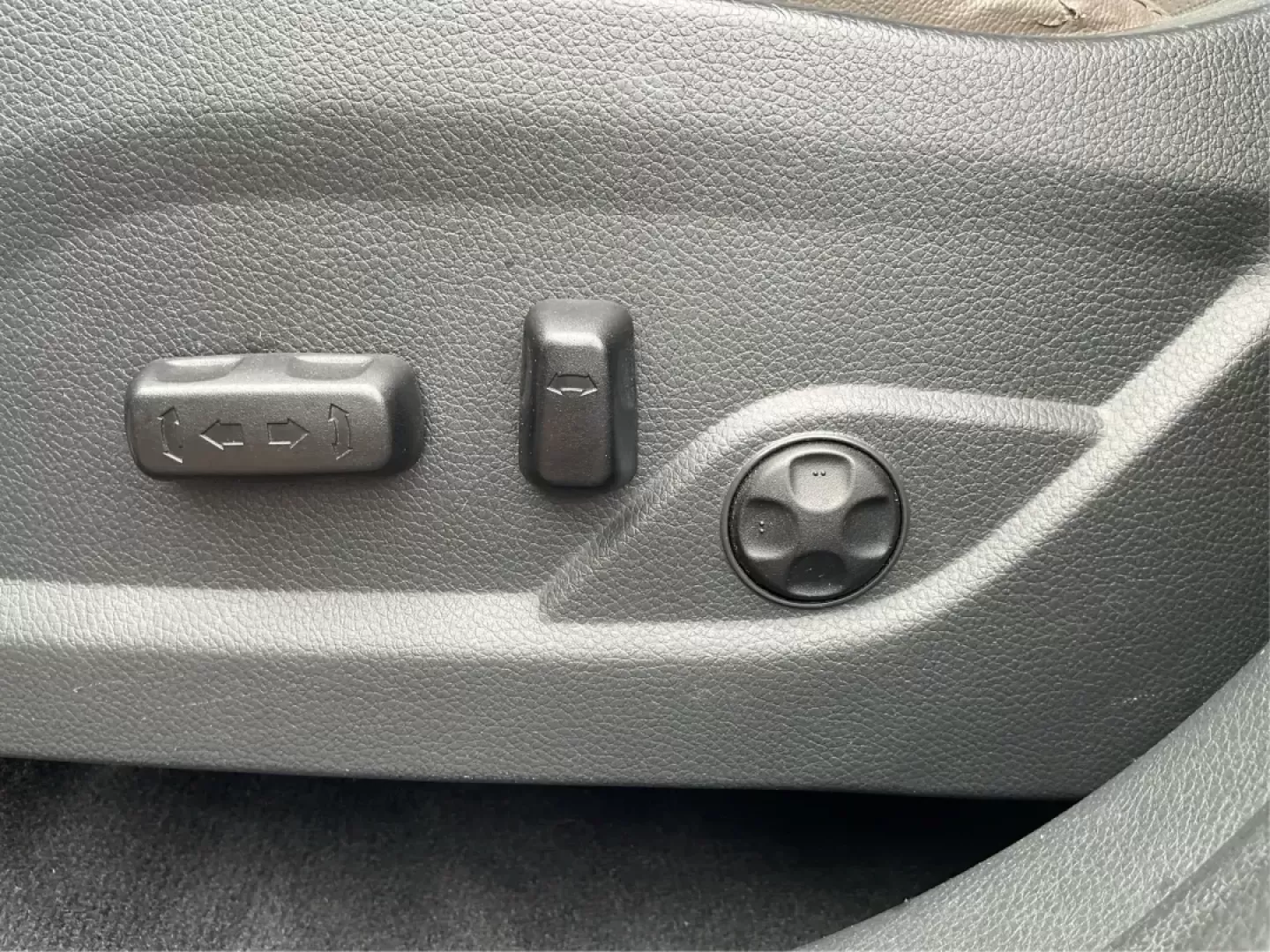 2013 Hyundai Santa Fe Sport (5XYZU3LB9DG) with an Theta II 2.4L I-4 gasoline direct injection engine, located at 4508 South Dixie Dr, Moraine, OH, 45439, (937) 908-9800, 39.689976, -84.218452 - One Owner - Photo#16