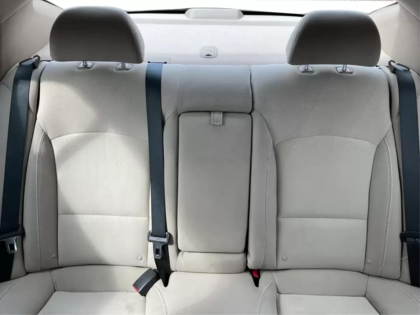 2013 Kia Optima LX (5XXGM4A71DG) with an 2.4L I-4 gasoline direct injection engine, located at 880 E. National Road, Vandalia, OH, 45377, (937) 908-9800, 39.891918, -84.183594 - Photo#13