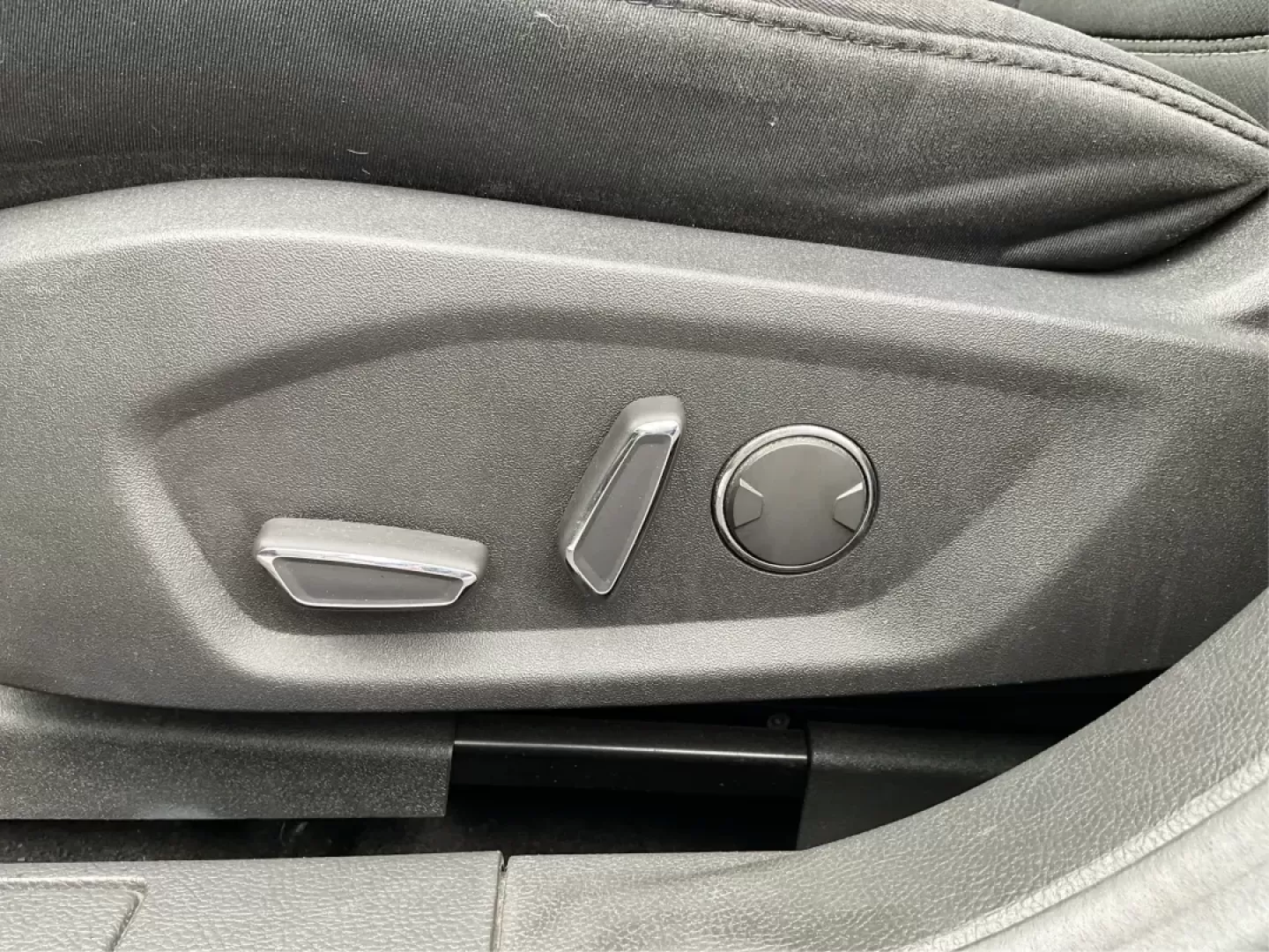 2014 Ford Fusion SE (3FA6P0H78ER) with an Other engine, located at 1184 Kauffman Ave, Fairborn, OH, 45324, (937) 908-9800, 39.807072, -84.030914 - Photo#17