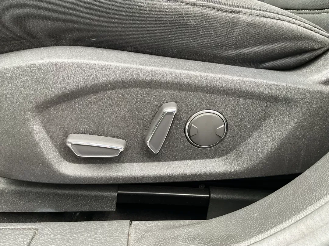 2014 Ford Fusion SE (3FA6P0H78ER) with an Other engine, located at 1184 Kauffman Ave, Fairborn, OH, 45324, (937) 908-9800, 39.807072, -84.030914 - 2014 Ford Fusion SE - Photo#17