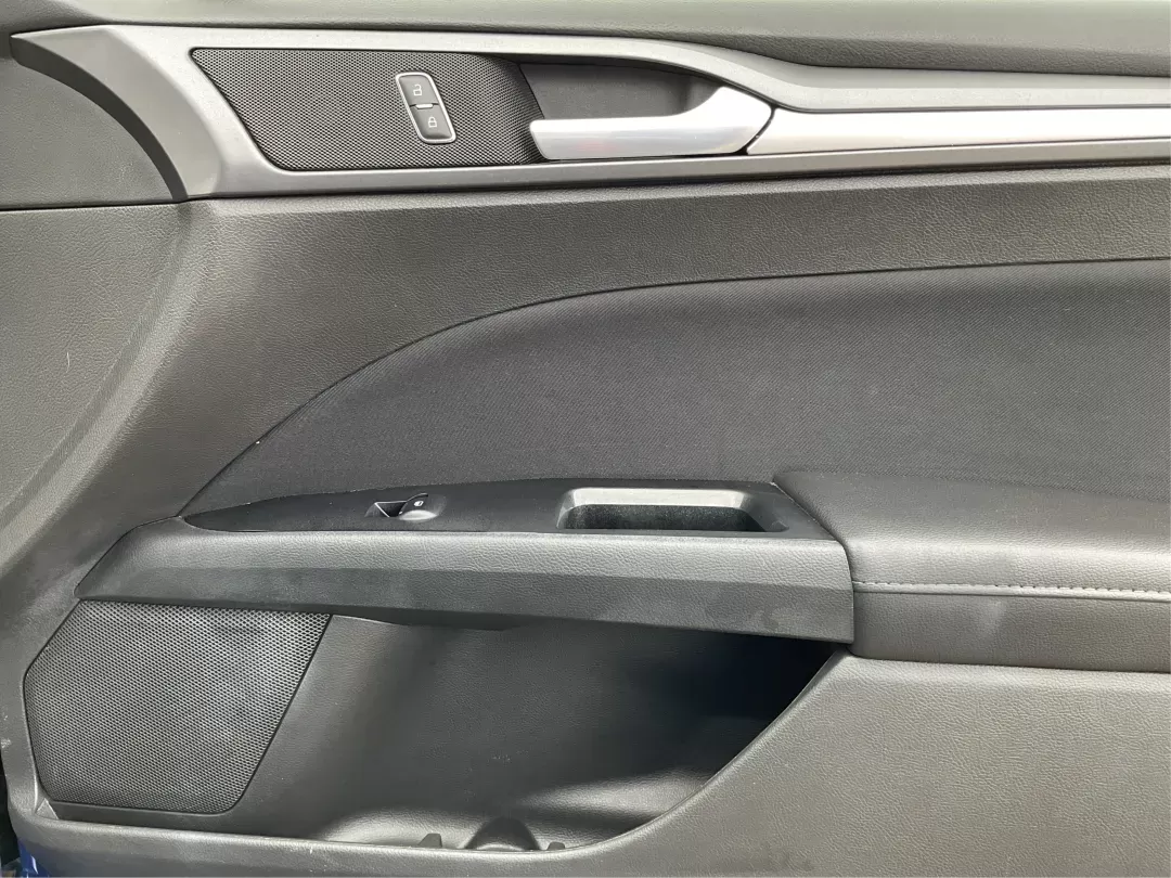 2014 Ford Fusion SE (3FA6P0H78ER) with an Other engine, located at 1184 Kauffman Ave, Fairborn, OH, 45324, (937) 908-9800, 39.807072, -84.030914 - 2014 Ford Fusion SE - Photo#19