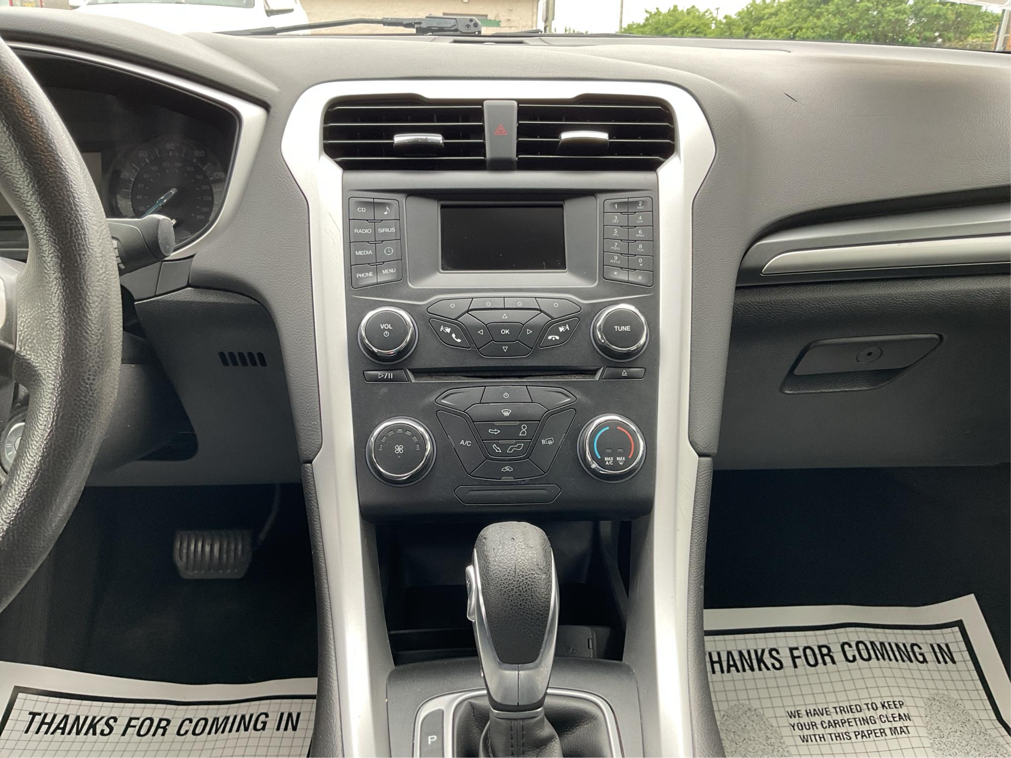 2014 Ford Fusion SE (3FA6P0H78ER) with an Other engine, located at 1184 Kauffman Ave, Fairborn, OH, 45324, (937) 908-9800, 39.807072, -84.030914 - Photo#12