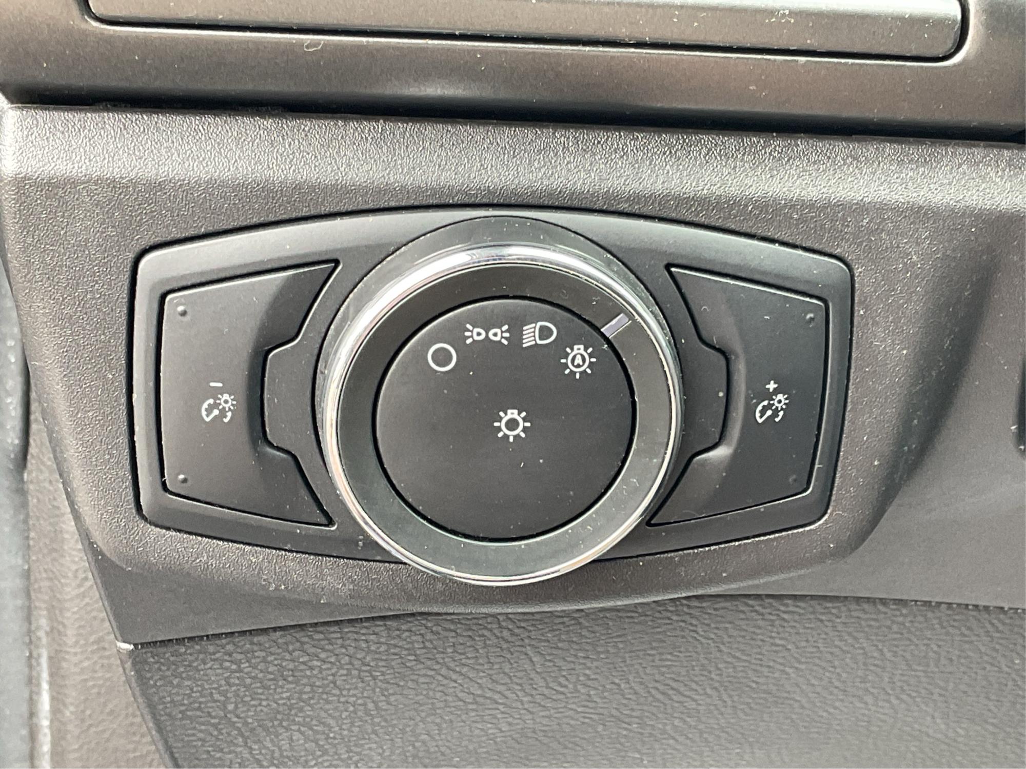 2014 Ford Fusion SE (3FA6P0H78ER) with an Other engine, located at 1184 Kauffman Ave, Fairborn, OH, 45324, (937) 908-9800, 39.807072, -84.030914 - Photo#16