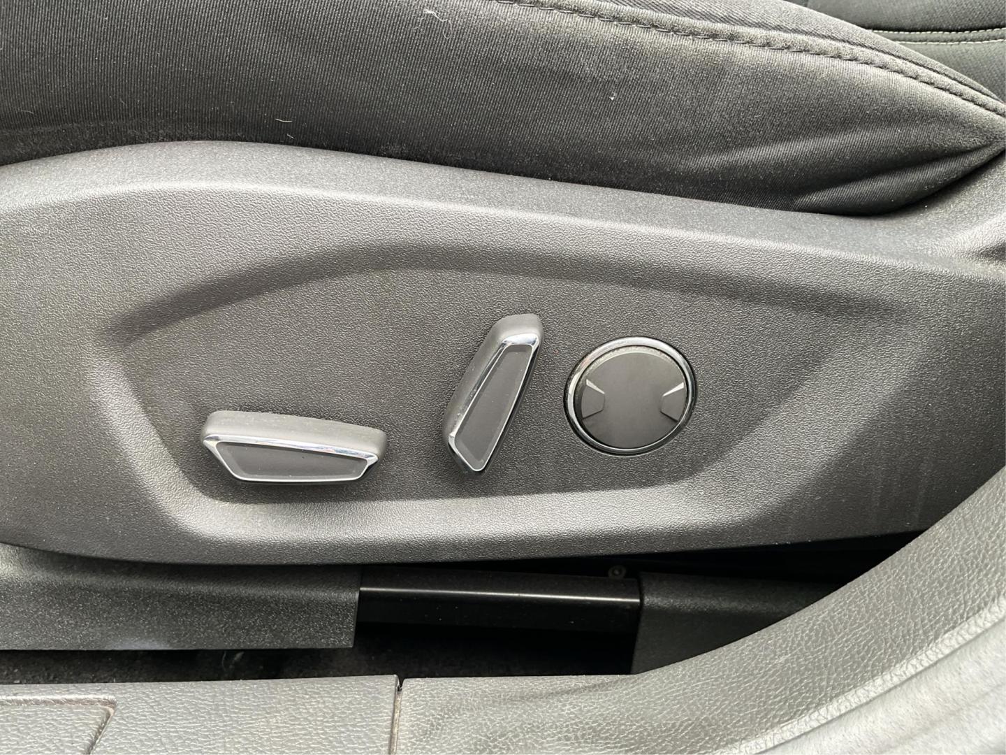 2014 Ford Fusion SE (3FA6P0H78ER) with an Other engine, located at 1184 Kauffman Ave, Fairborn, OH, 45324, (937) 908-9800, 39.807072, -84.030914 - Photo#17