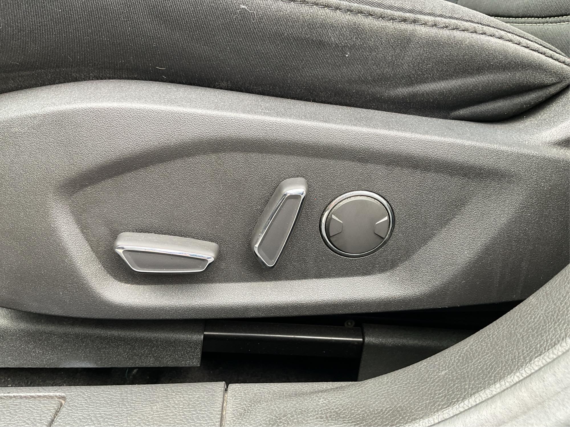 2014 Ford Fusion SE (3FA6P0H78ER) with an Other engine, located at 1184 Kauffman Ave, Fairborn, OH, 45324, (937) 908-9800, 39.807072, -84.030914 - Photo#17