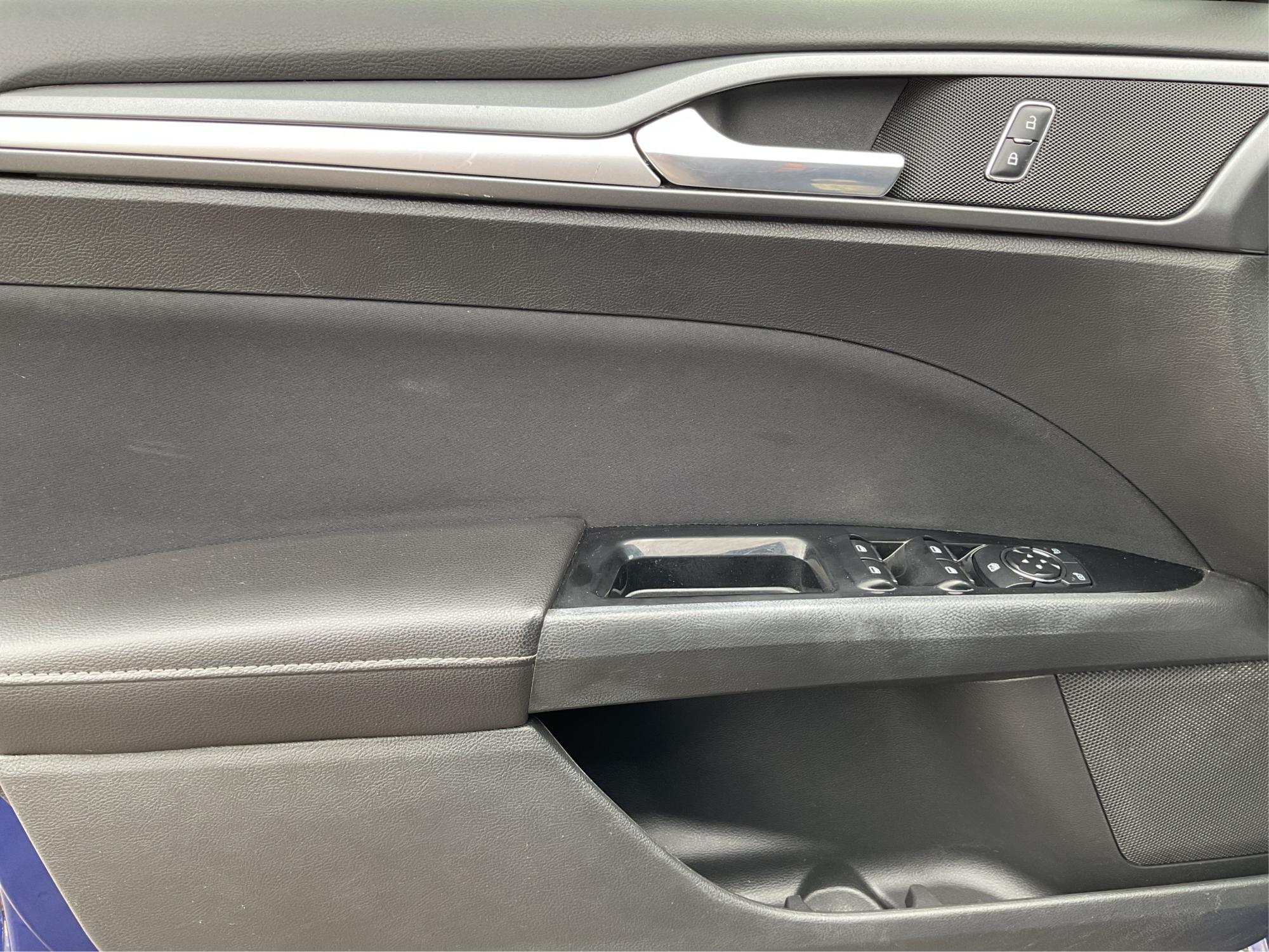 2014 Ford Fusion SE (3FA6P0H78ER) with an Other engine, located at 1184 Kauffman Ave, Fairborn, OH, 45324, (937) 908-9800, 39.807072, -84.030914 - Photo#18