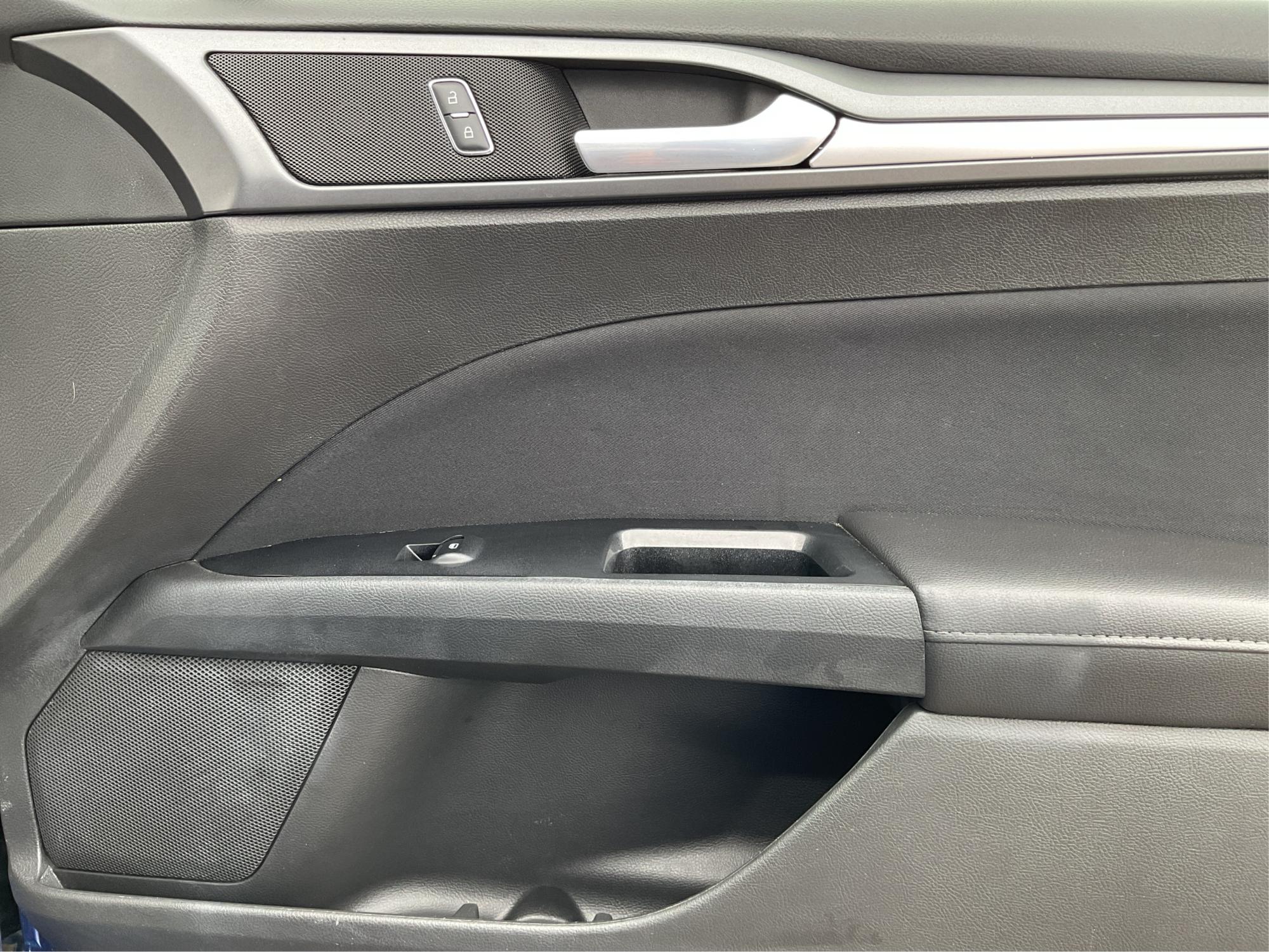 2014 Ford Fusion SE (3FA6P0H78ER) with an Other engine, located at 1184 Kauffman Ave, Fairborn, OH, 45324, (937) 908-9800, 39.807072, -84.030914 - Photo#19