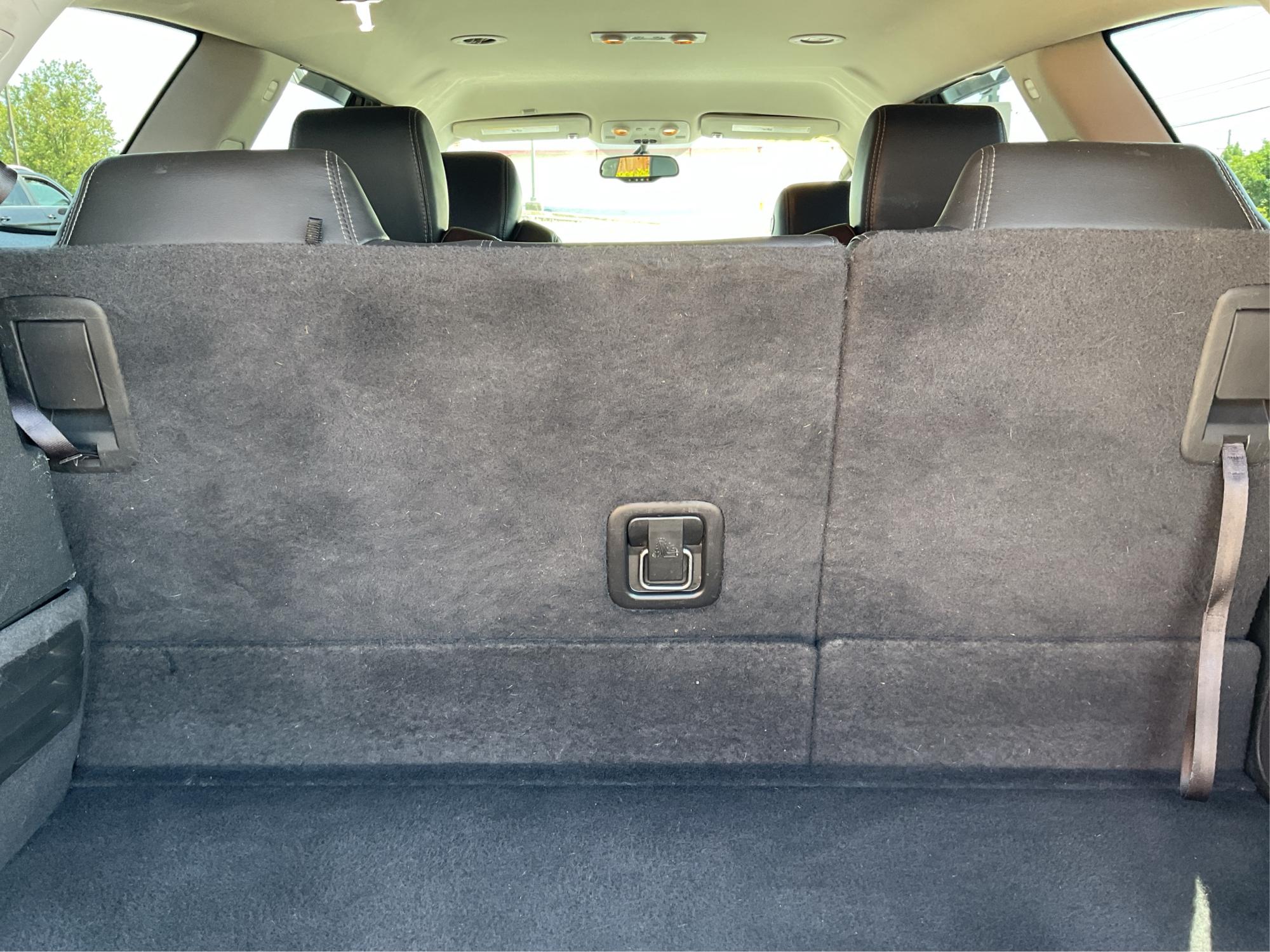 2015 Buick Enclave Leather (5GAKVBKD2FJ) with an 3.6L V-6 gasoline direct injection engine, located at 1230 East Main St, Xenia, OH, 45385, (937) 908-9800, 39.688026, -83.910172 - Photo#12