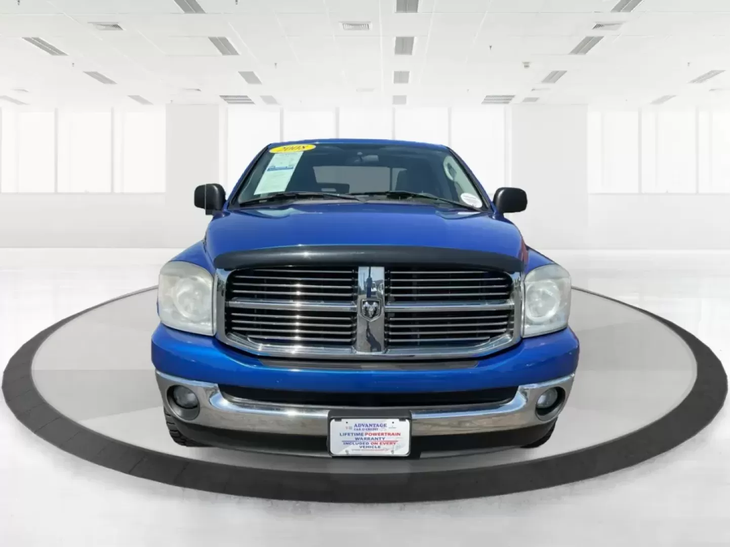 2008 Dodge Ram 1500 SLT (1D7HU18288J) with an HEMI Magnum 5.7L V-8 regular unleaded engine, located at 1230 East Main St, Xenia, OH, 45385, (937) 908-9800, 39.688026, -83.910172 - 2008 Dodge Ram 1500 SLT - Photo#6