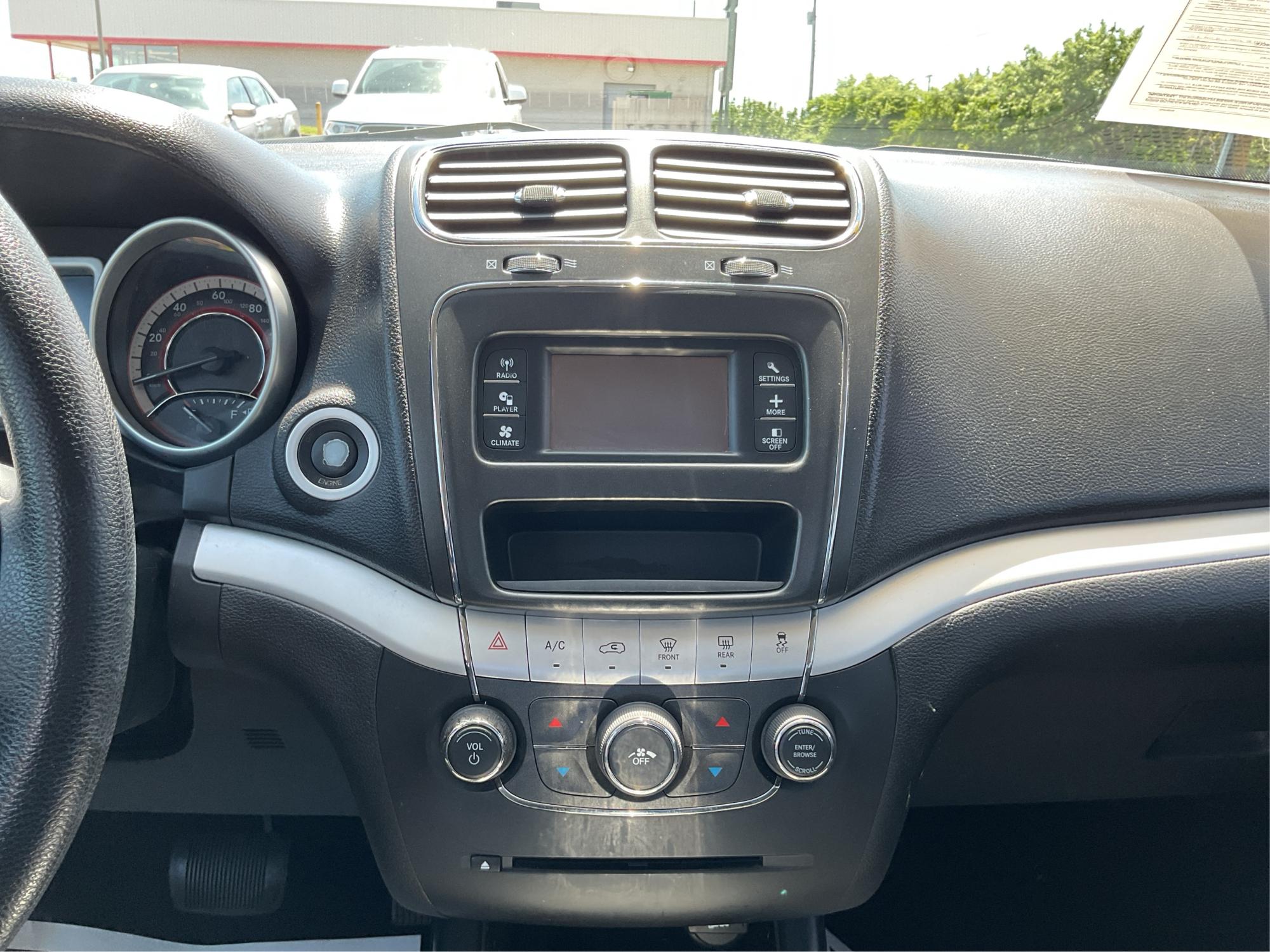 2016 Dodge Journey SE (3C4PDCAB7GT) with an 2.4L L4 DOHC 16V engine, 4-Speed Automatic transmission, located at 4508 South Dixie Dr, Moraine, OH, 45439, (937) 908-9800, 39.689976, -84.218452 - Photo#12