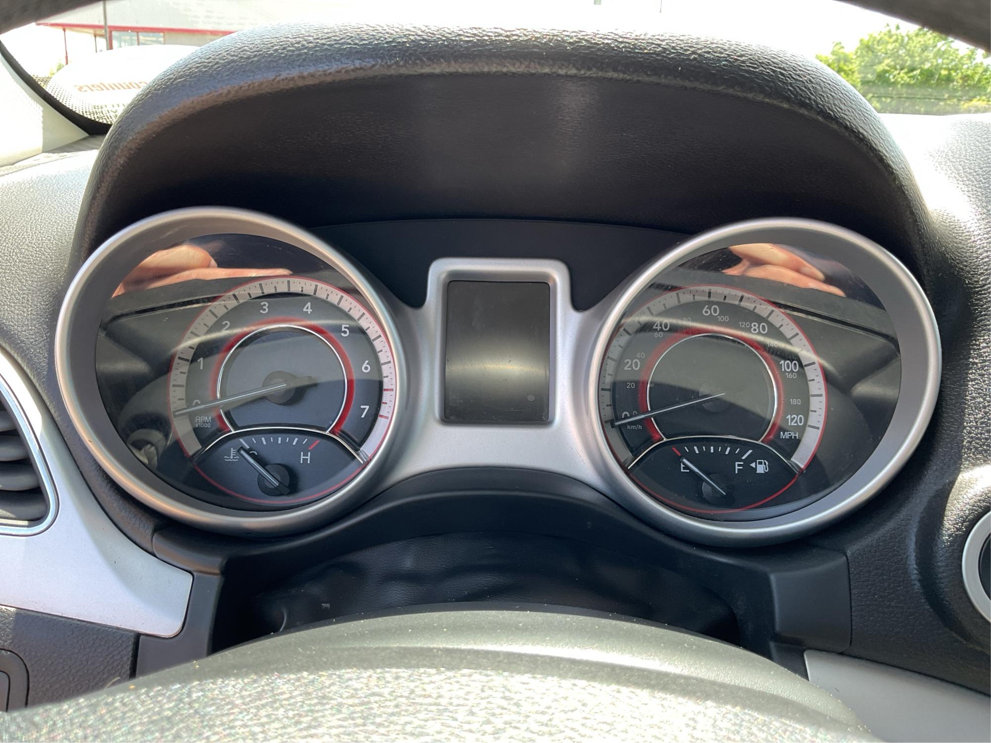 2016 Dodge Journey SE (3C4PDCAB7GT) with an 2.4L L4 DOHC 16V engine, 4-Speed Automatic transmission, located at 4508 South Dixie Dr, Moraine, OH, 45439, (937) 908-9800, 39.689976, -84.218452 - Photo#14