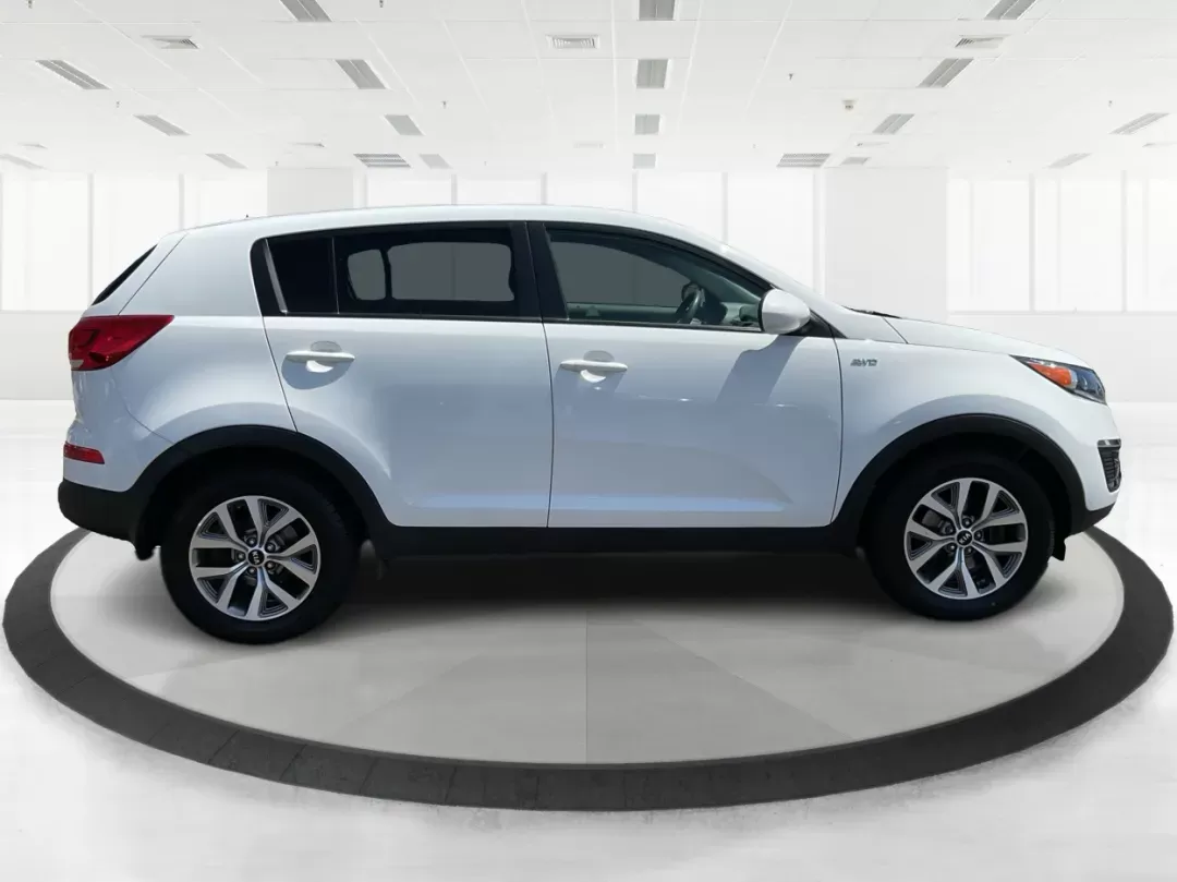 photo of 2015 Kia Sportage LX