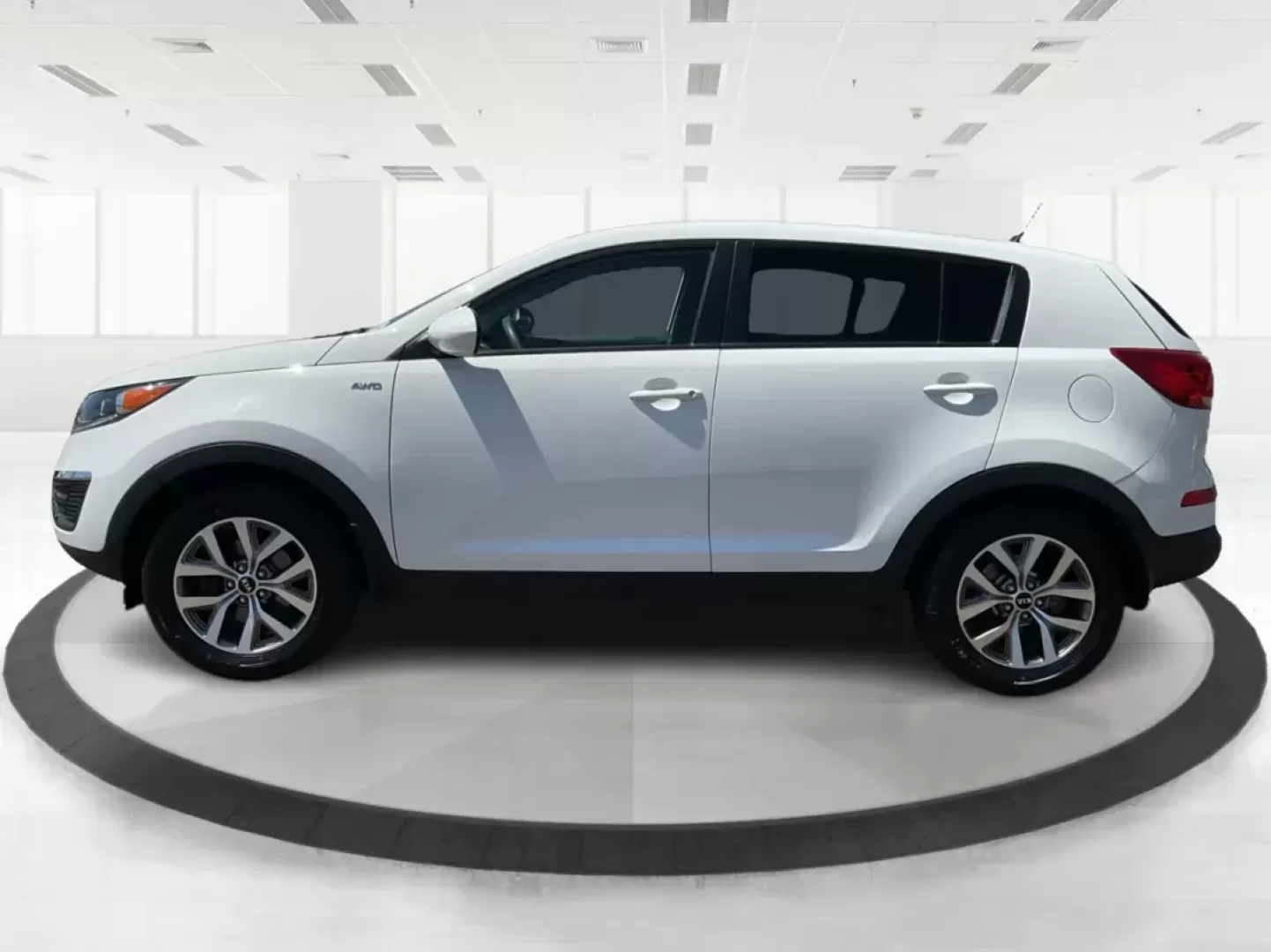 2015 Kia Sportage LX (KNDPBCAC7F7) with an Other engine, located at 1184 Kauffman Ave, Fairborn, OH, 45324, (937) 908-9800, 39.807072, -84.030914 - Photo#5