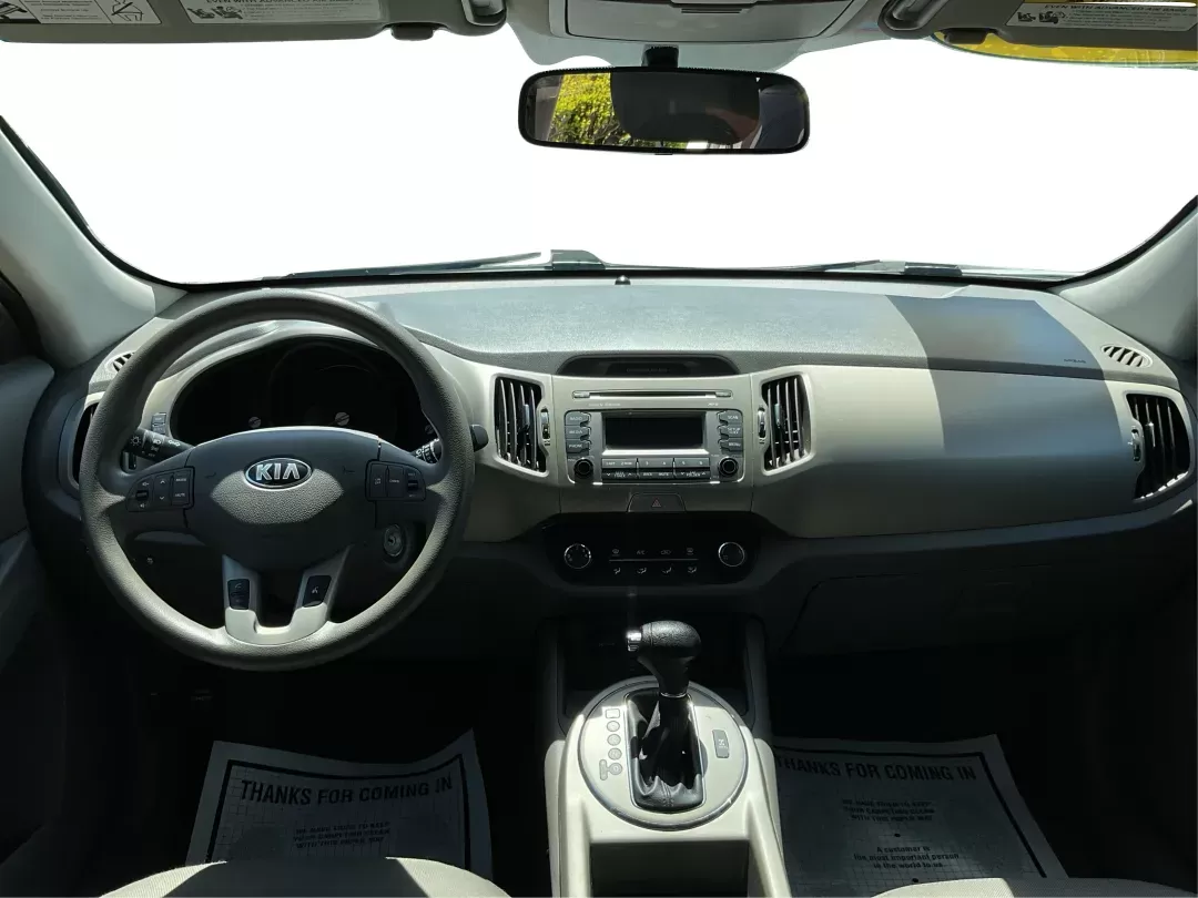 2015 Kia Sportage LX (KNDPBCAC7F7) with an Other engine, located at 1184 Kauffman Ave, Fairborn, OH, 45324, (937) 908-9800, 39.807072, -84.030914 - One Owner - Photo#18