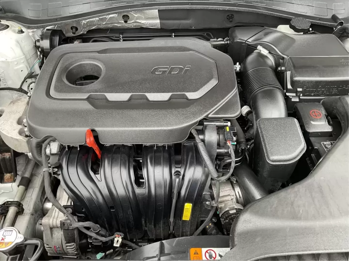 2016 Kia Optima LX (5XXGT4L32GG) with an Theta II 2.4L I-4 gasoline direct injection engine, located at 8750 N County Rd 25A, Piqua, OH, 45356, (937) 908-9800, 40.164391, -84.232513 - 2016 Kia Optima LX - Photo#10