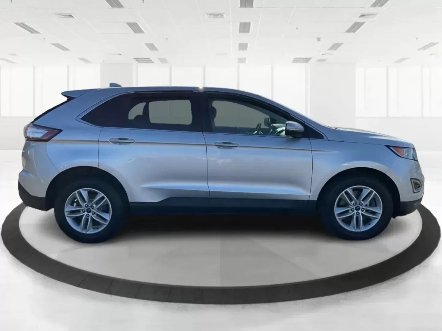 2018 Ford Edge SEL (2FMPK4J8XJB) with an 3.5L V-6 DOHC engine, located at 401 Woodman Dr, Riverside, OH, 45431, (937) 908-9800, 39.760899, -84.123421 - Photo#1
