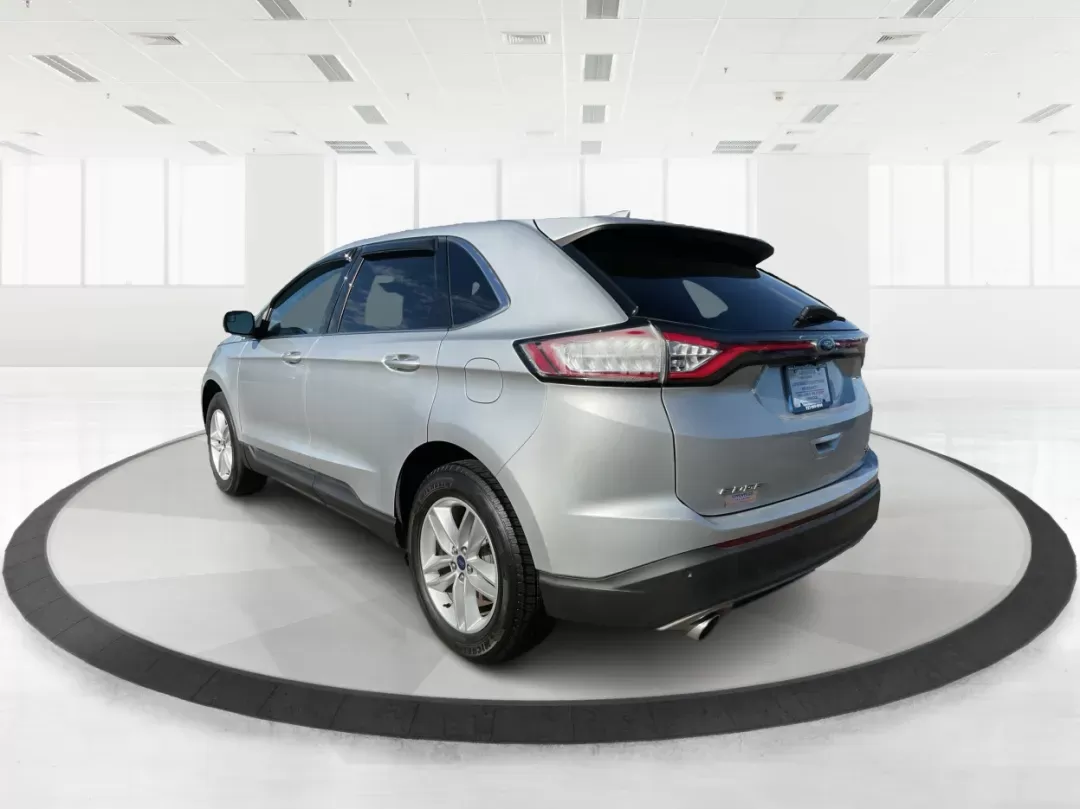 2018 Ford Edge SEL (2FMPK4J8XJB) with an 3.5L V-6 DOHC engine, located at 401 Woodman Dr, Riverside, OH, 45431, (937) 908-9800, 39.760899, -84.123421 - One Owner - Photo#5