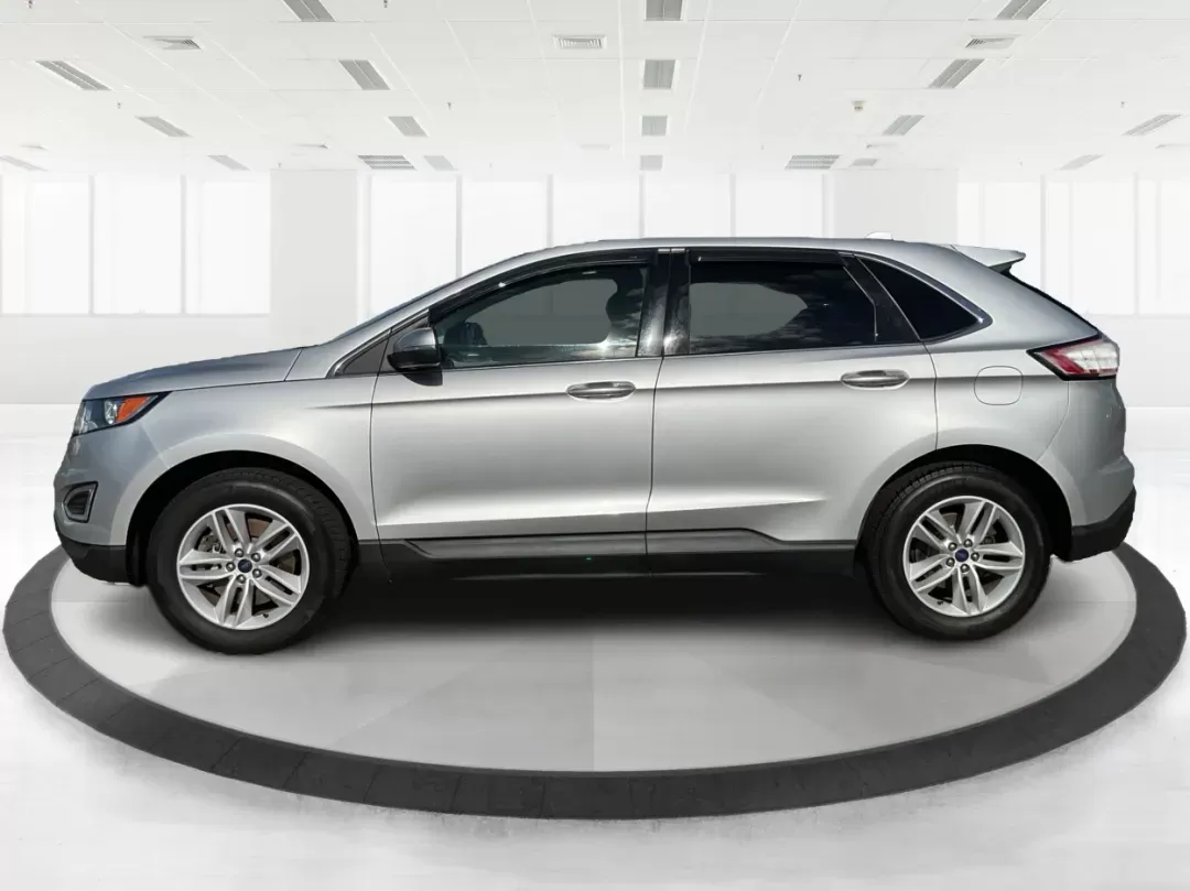 2018 Ford Edge SEL (2FMPK4J8XJB) with an 3.5L V-6 DOHC engine, located at 401 Woodman Dr, Riverside, OH, 45431, (937) 908-9800, 39.760899, -84.123421 - One Owner - Photo#6