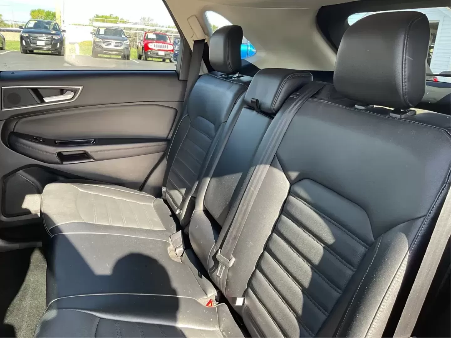 2018 Ford Edge SEL (2FMPK4J8XJB) with an 3.5L V-6 DOHC engine, located at 401 Woodman Dr, Riverside, OH, 45431, (937) 908-9800, 39.760899, -84.123421 - Photo#9