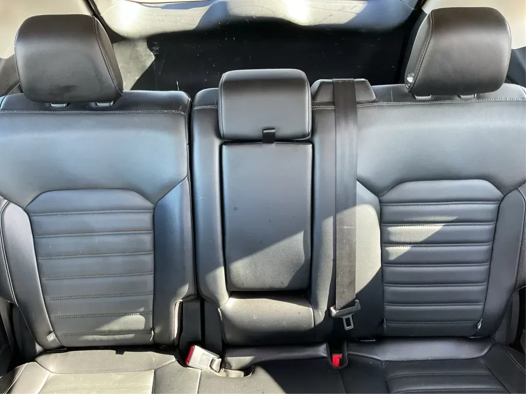 2018 Ford Edge SEL (2FMPK4J8XJB) with an 3.5L V-6 DOHC engine, located at 401 Woodman Dr, Riverside, OH, 45431, (937) 908-9800, 39.760899, -84.123421 - One Owner - Photo#13