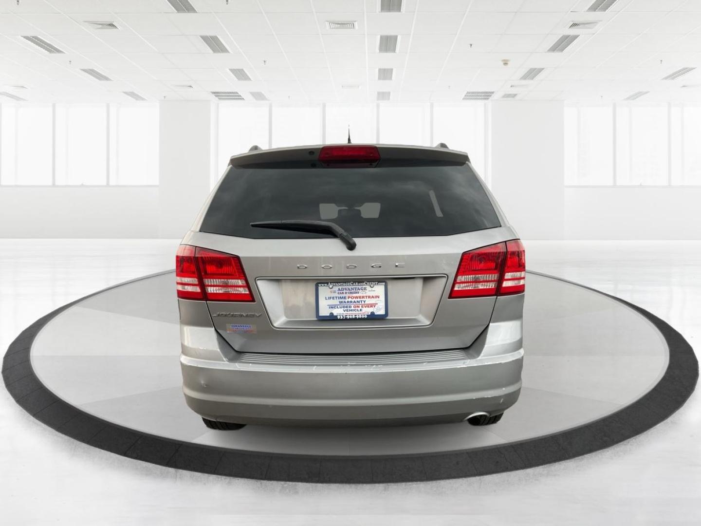 2016 Dodge Journey SE (3C4PDCAB7GT) with an Tigershark MultiAir 2.4L I-4 DOHC engine, located at 8750 N County Rd 25A, Piqua, OH, 45356, (937) 908-9800, 40.164391, -84.232513 - Photo#4
