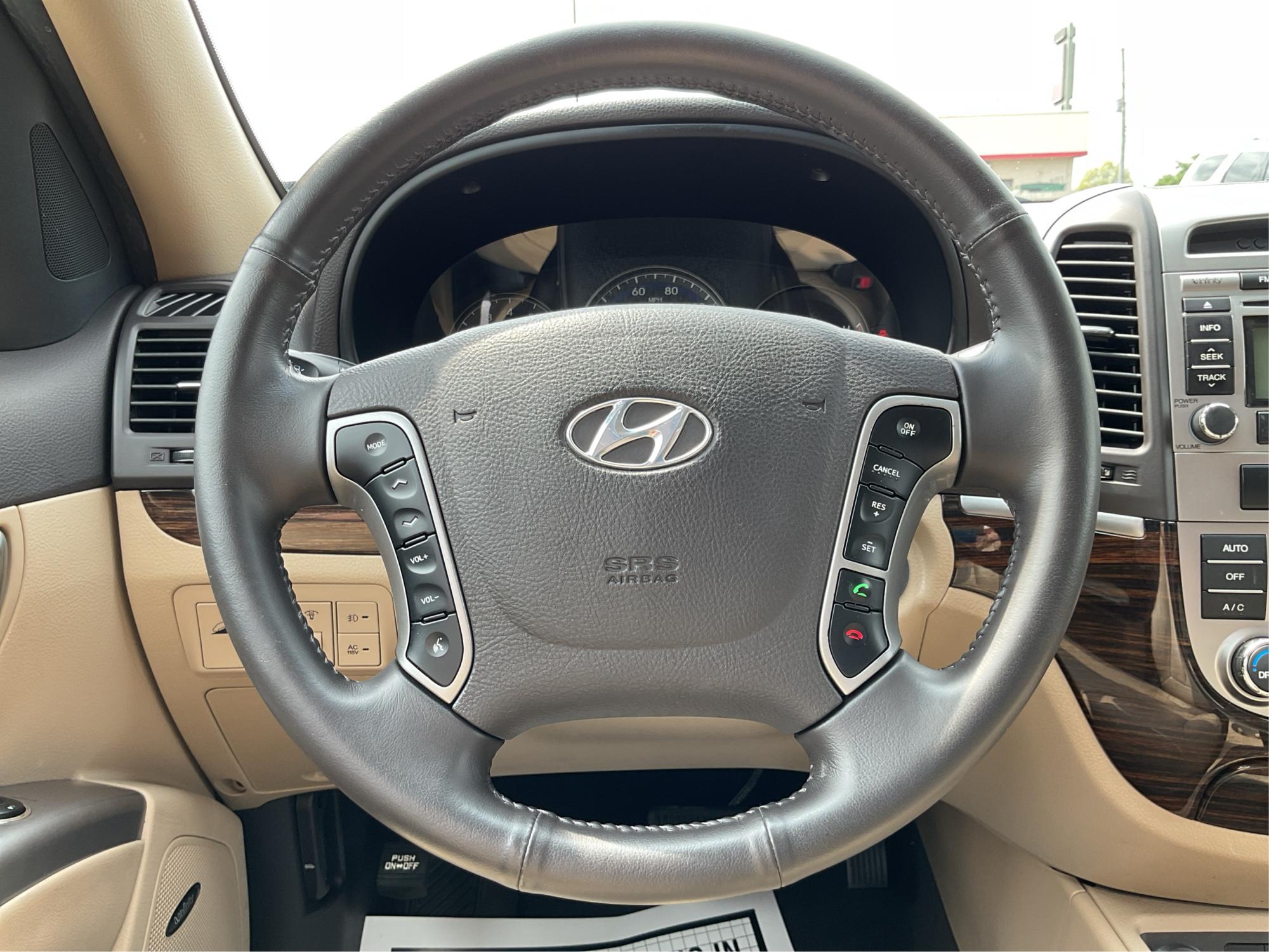 2012 Hyundai Santa Fe Limited V6 (5XYZKDAG5CG) with an 3.5L V-6 DOHC engine, located at 1230 East Main St, Xenia, OH, 45385, (937) 908-9800, 39.688026, -83.910172 - 2012 Hyundai Santa Fe Limited V6 - Photo#16