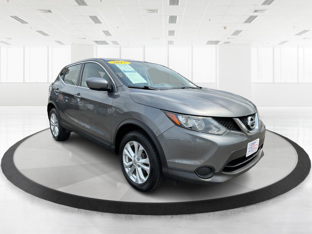 photo of 2017 Nissan Rogue Sport S