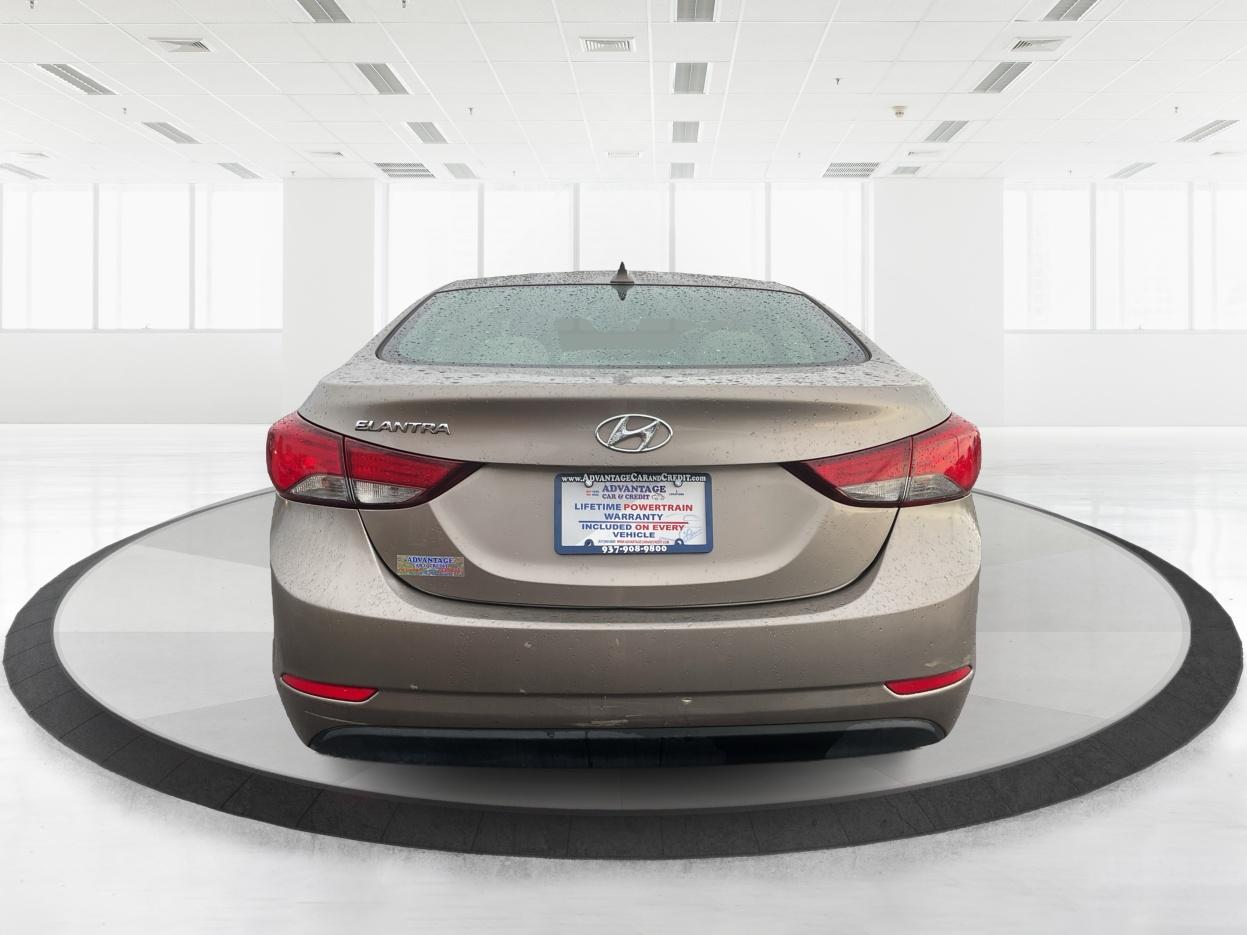 2014 Hyundai Elantra SE (5NPDH4AE2EH) with an Nu 1.8L I-4 DOHC engine, located at 1951 S Dayton Lakeview Rd., New Carlisle, OH, 45344, (937) 908-9800, 39.890999, -84.050255 - 2014 Hyundai Elantra SE - Photo#4