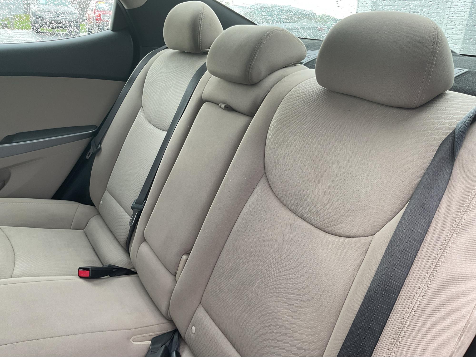 2014 Hyundai Elantra SE (5NPDH4AE2EH) with an Nu 1.8L I-4 DOHC engine, located at 1951 S Dayton Lakeview Rd., New Carlisle, OH, 45344, (937) 908-9800, 39.890999, -84.050255 - 2014 Hyundai Elantra SE - Photo#10