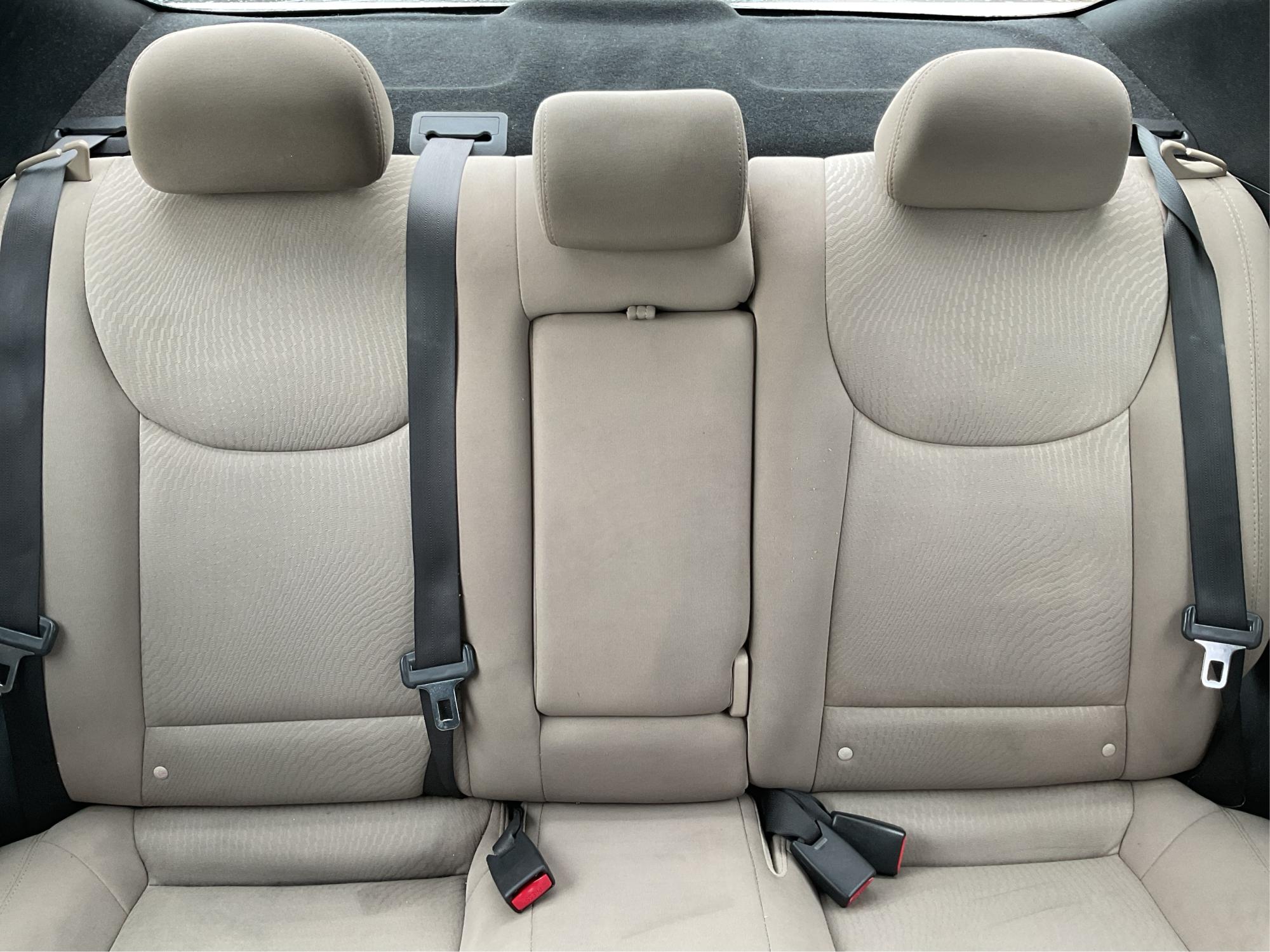 2014 Hyundai Elantra SE (5NPDH4AE2EH) with an Nu 1.8L I-4 DOHC engine, located at 1951 S Dayton Lakeview Rd., New Carlisle, OH, 45344, (937) 908-9800, 39.890999, -84.050255 - 2014 Hyundai Elantra SE - Photo#14